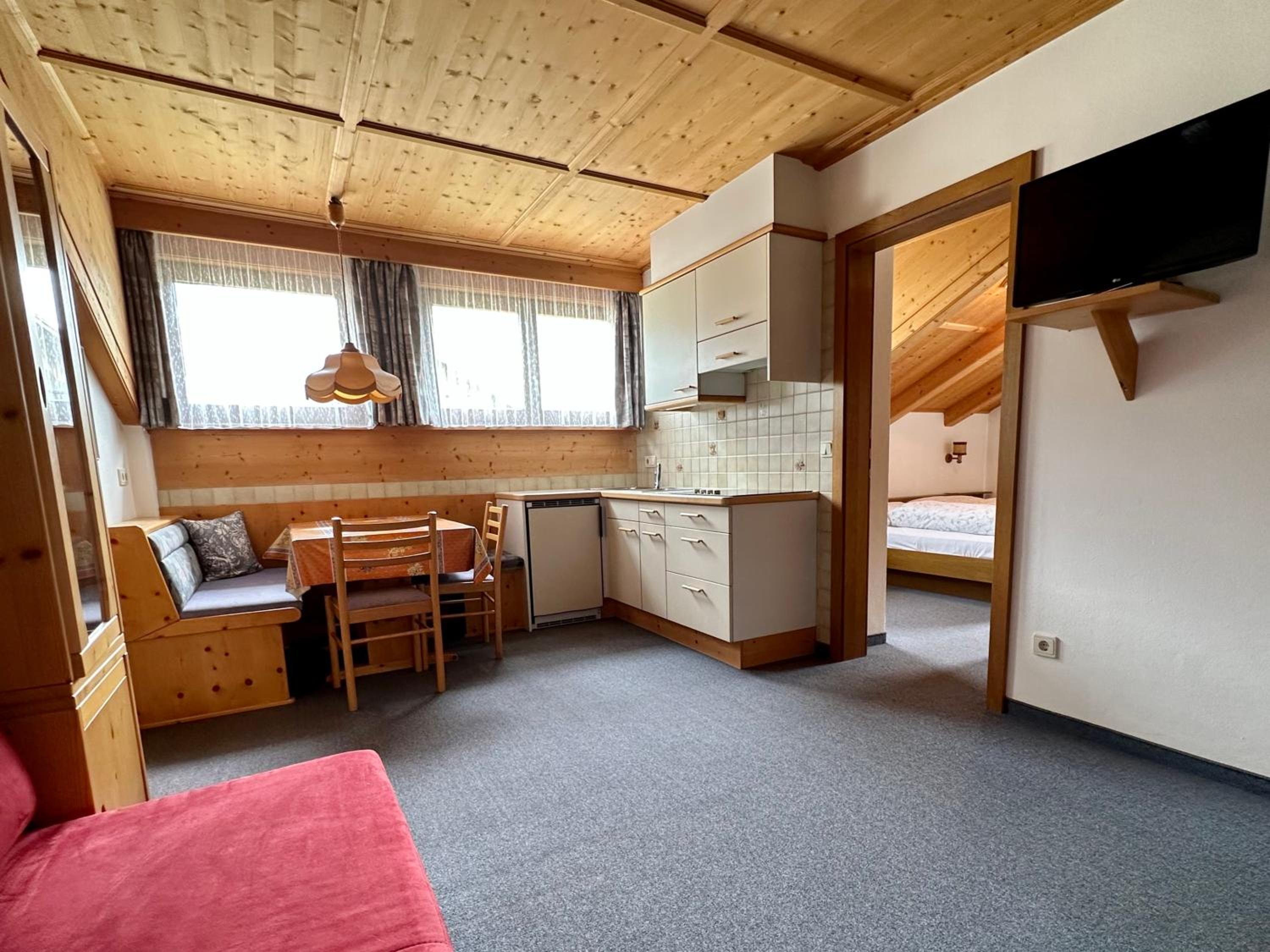 Apartment with Mountain View photo 1