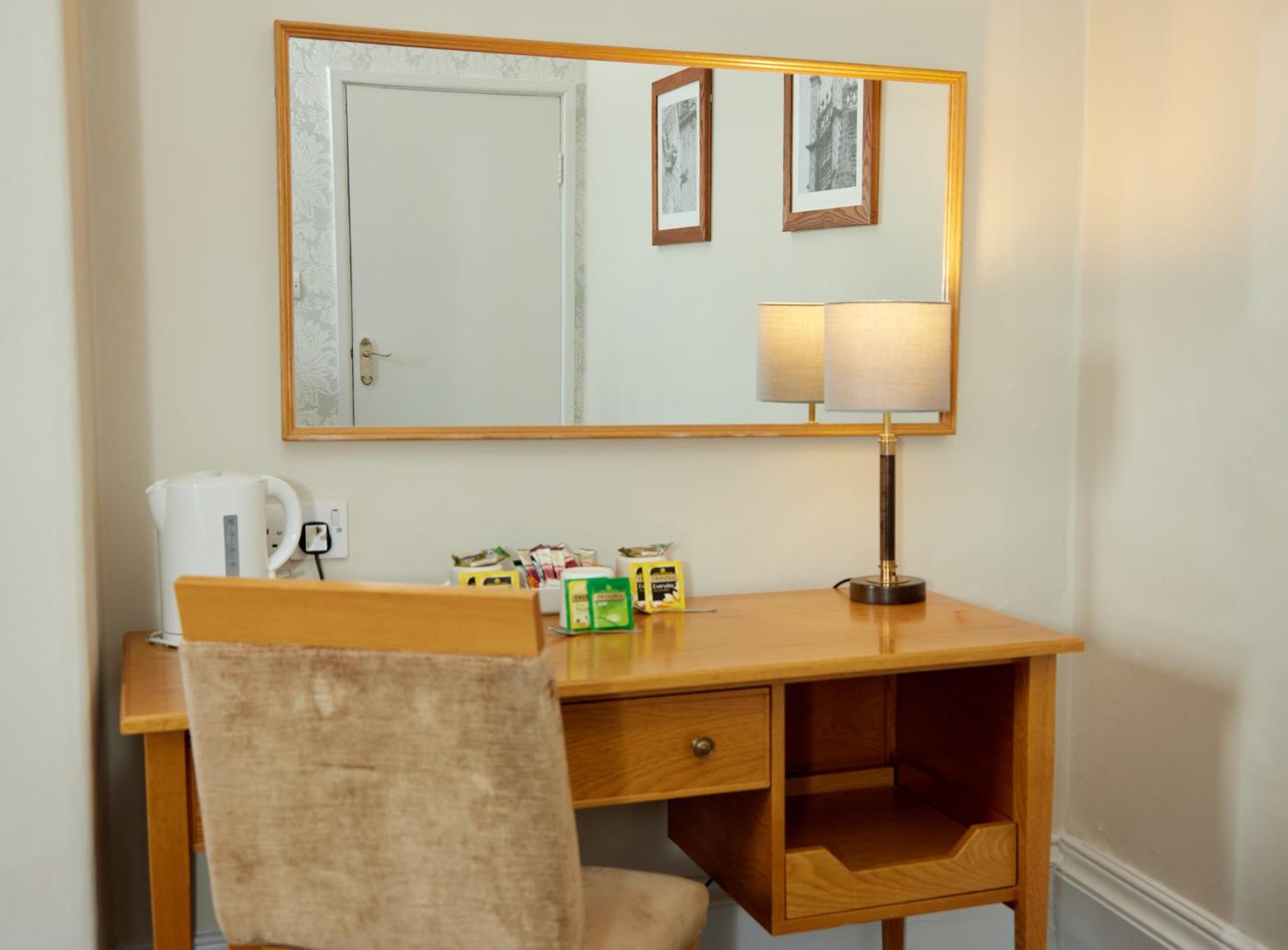 Double Room in the Stable Block photo 2