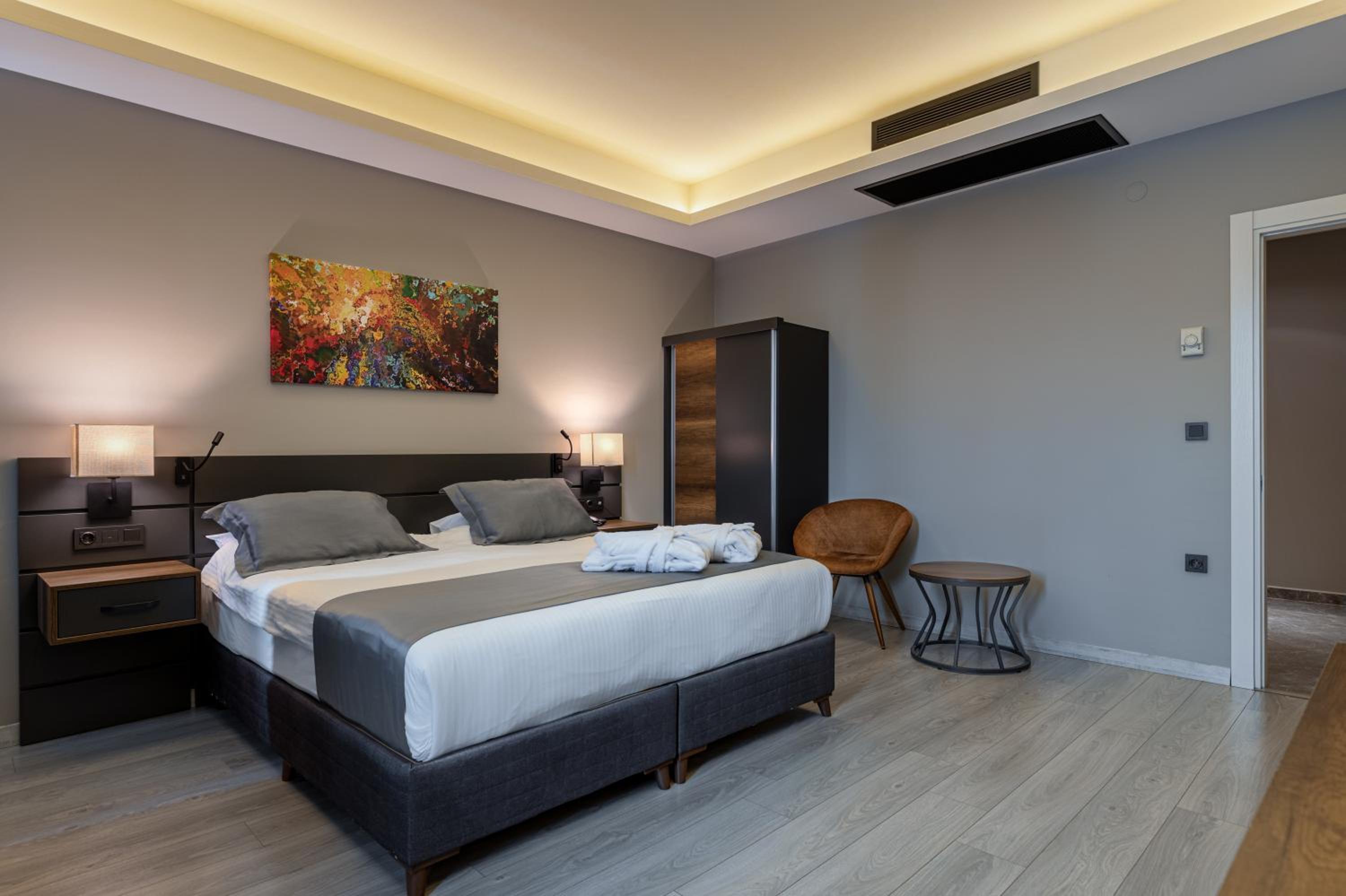 Two-Bedroom Suite