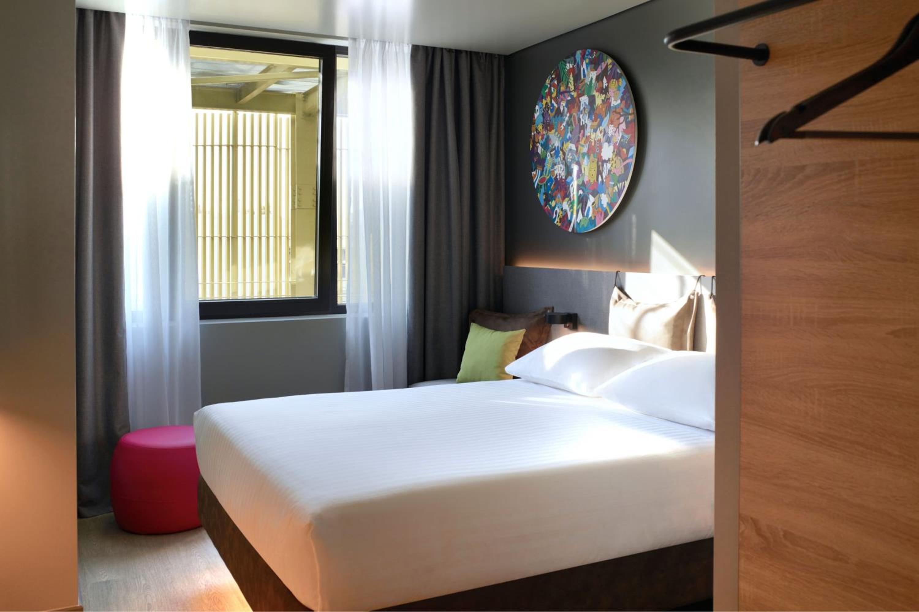 Queen Room with Limited View