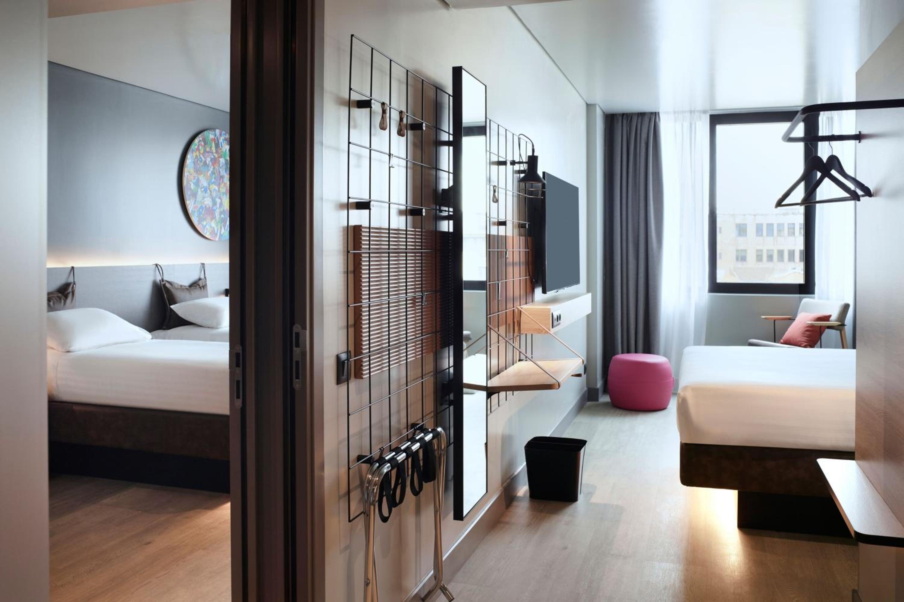 Queen Room with Limited View