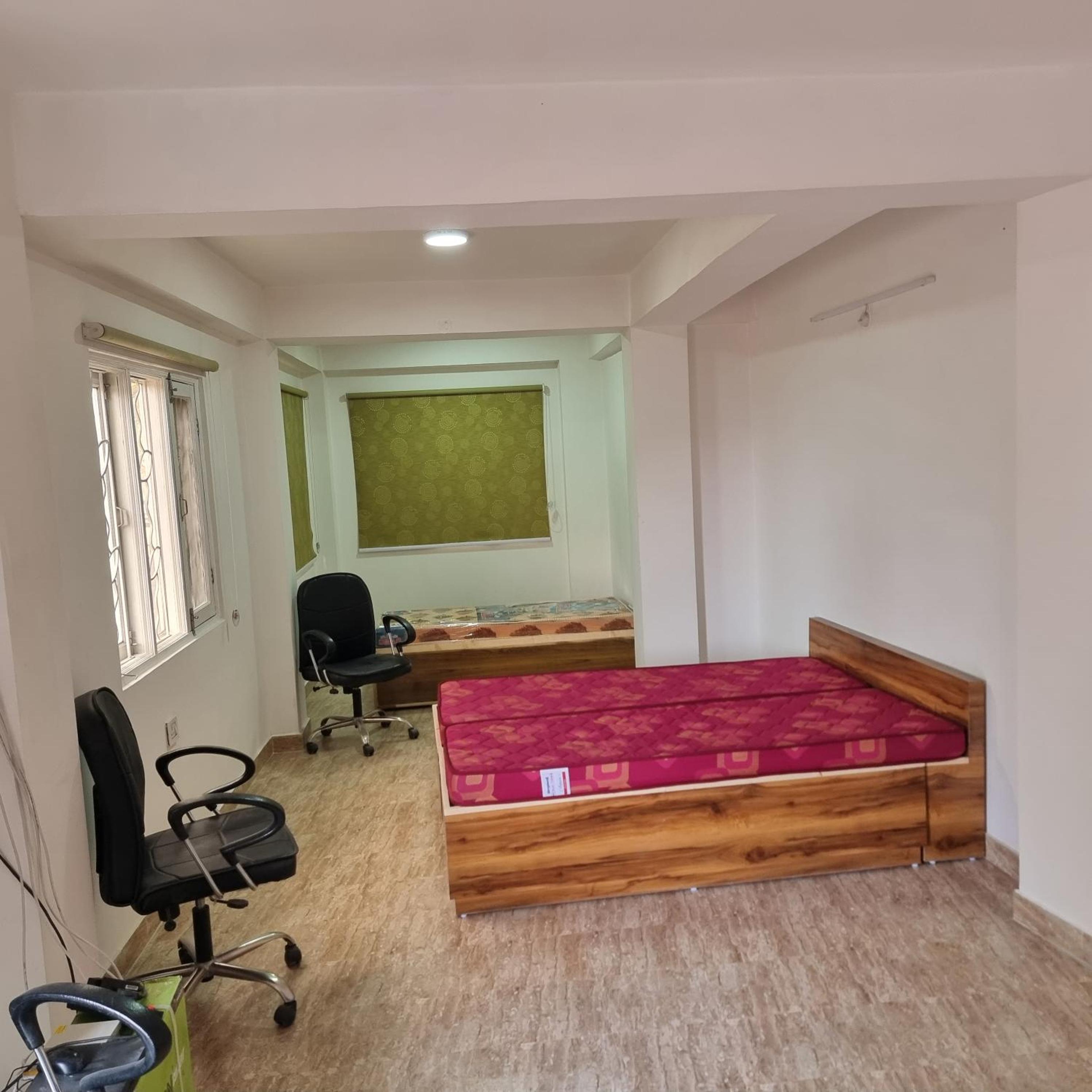 Family Room With Balcony photo 1