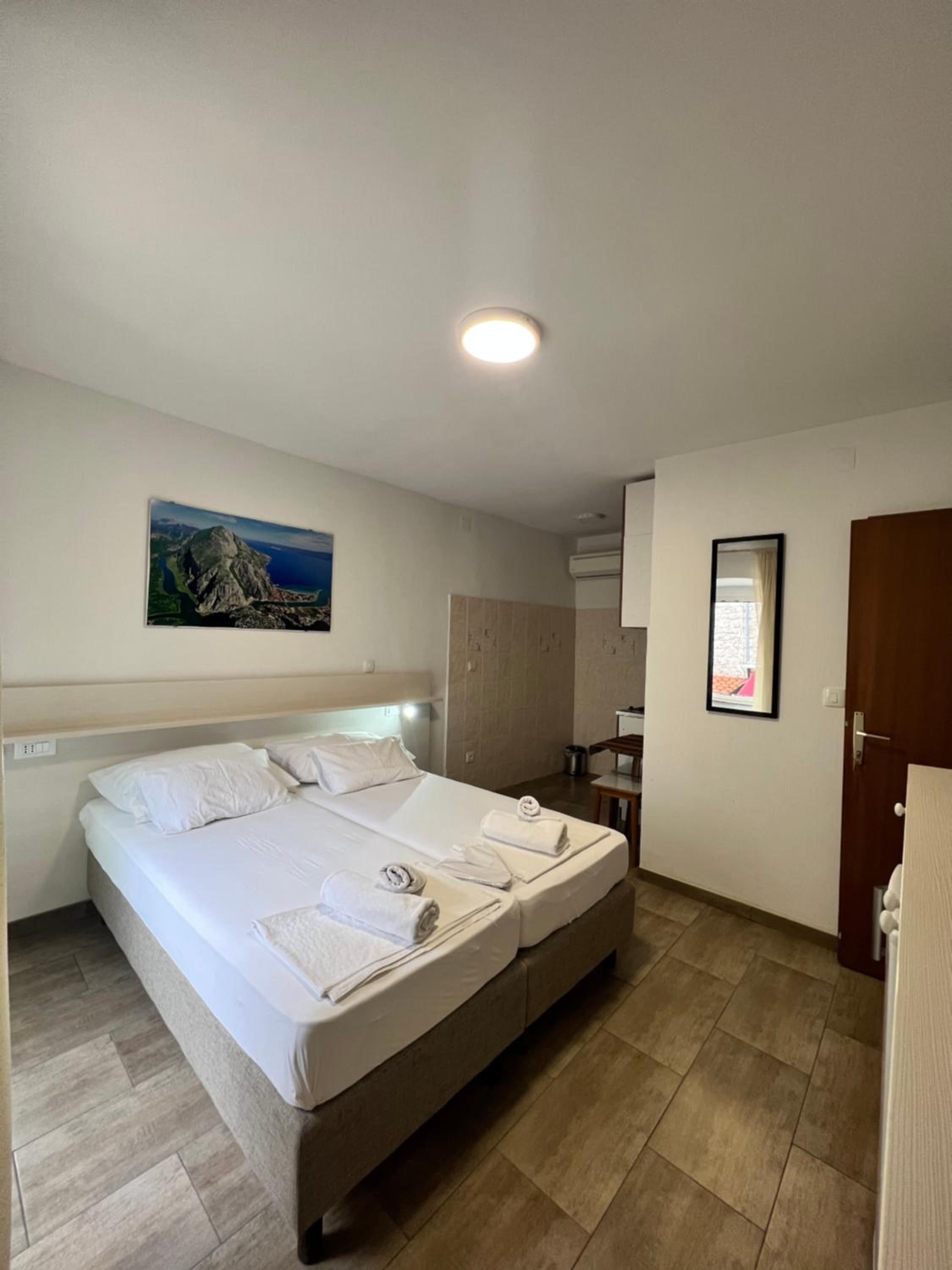 Double Room with Private Bathroom