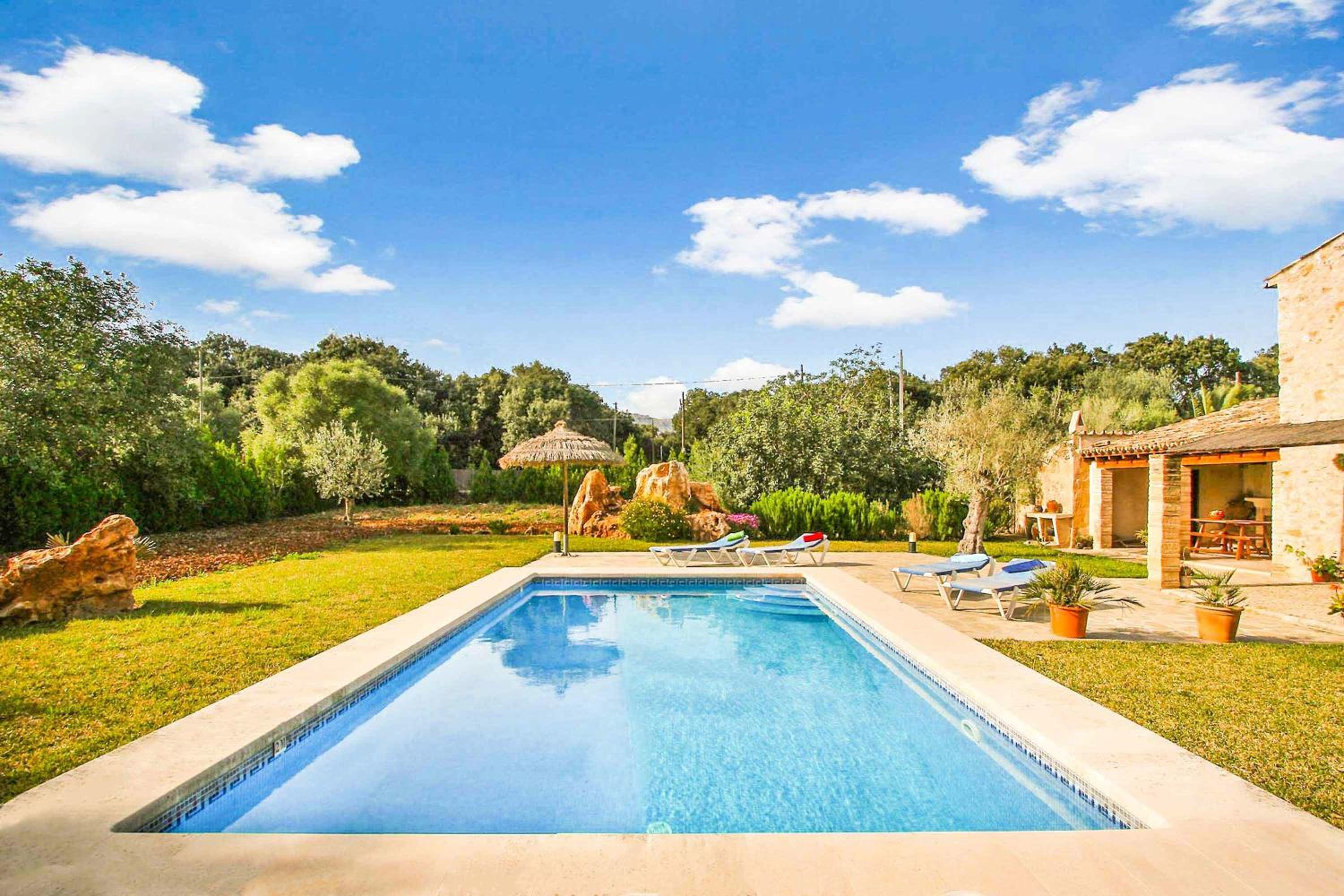 Villa de Tres Habitaciones