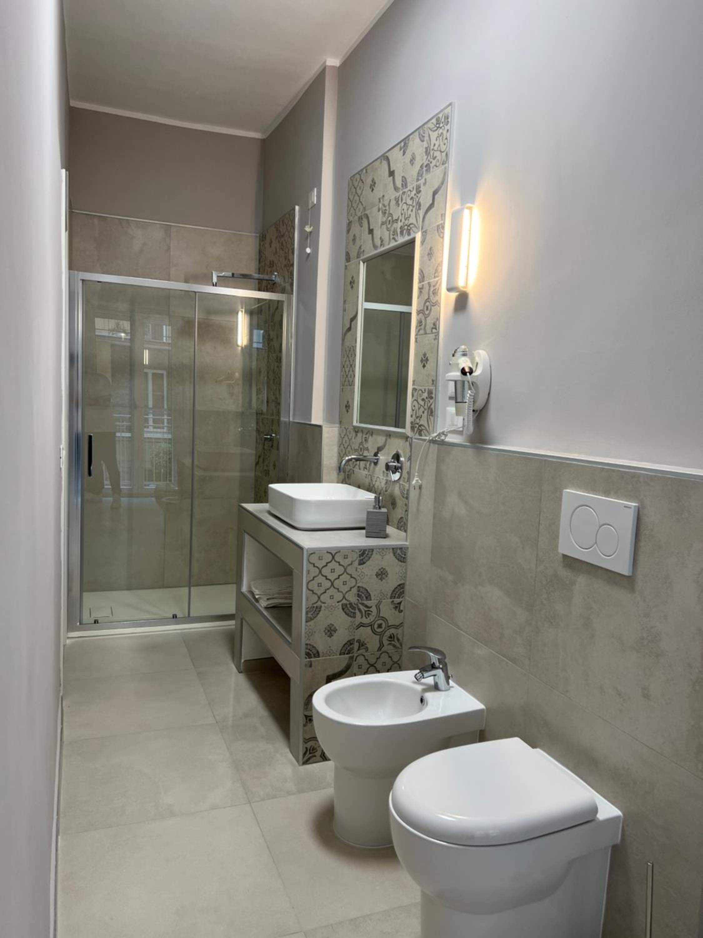  'Double Room with Private Bathroom photo 3