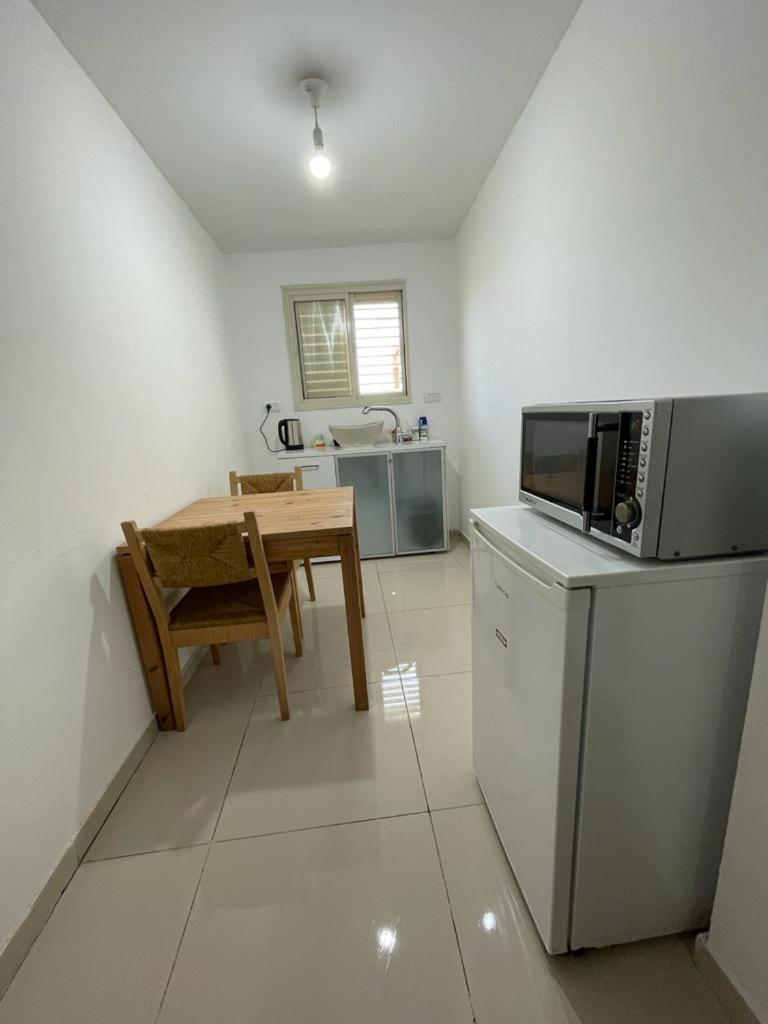 One-Bedroom Apartment - Photo 5