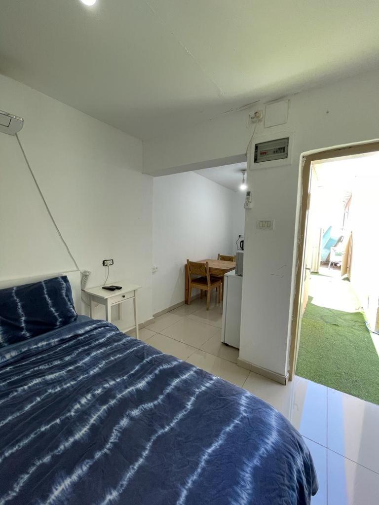 One-Bedroom Apartment - Photo 4