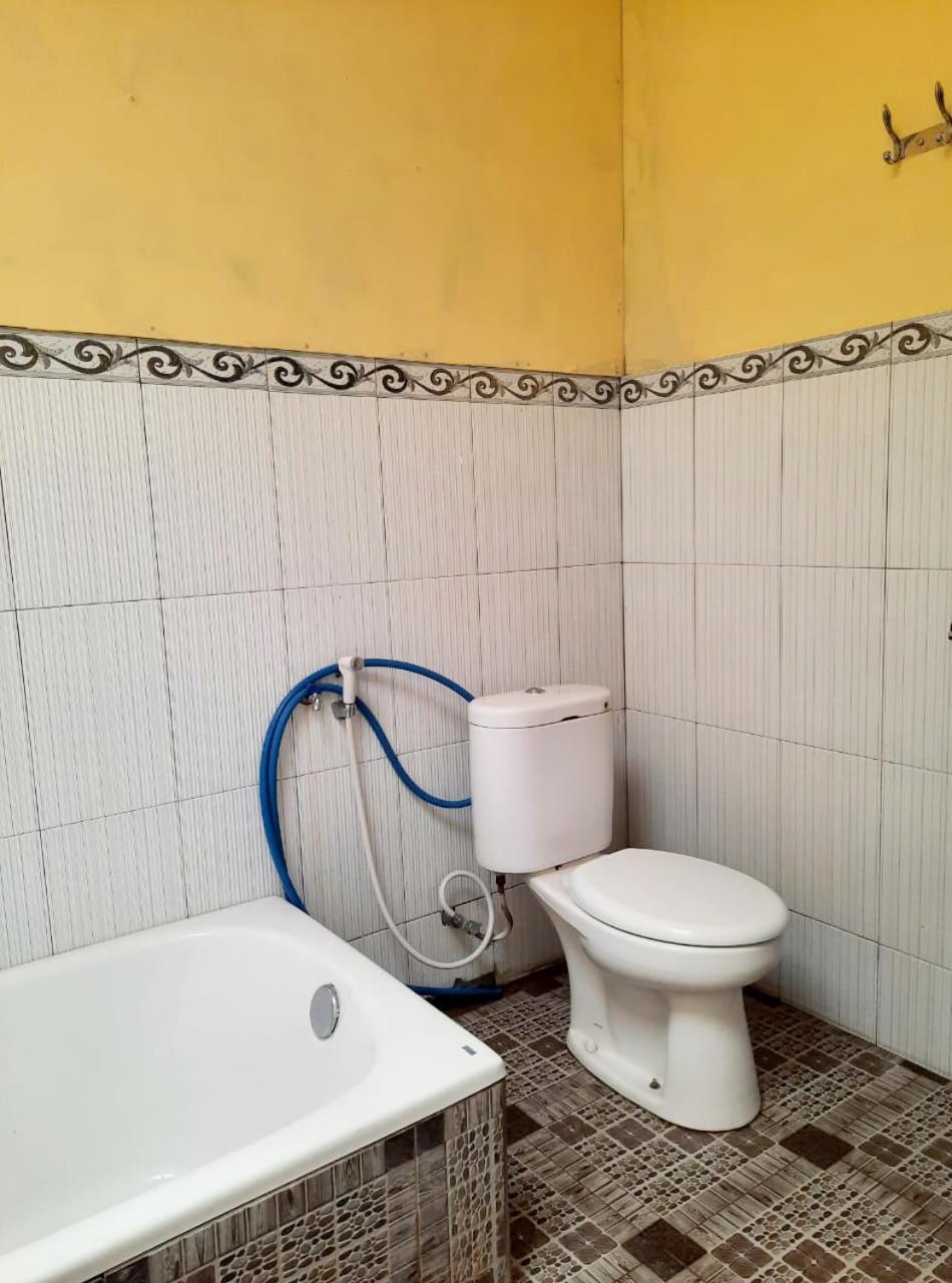 Two-Bedroom House - Photo 23