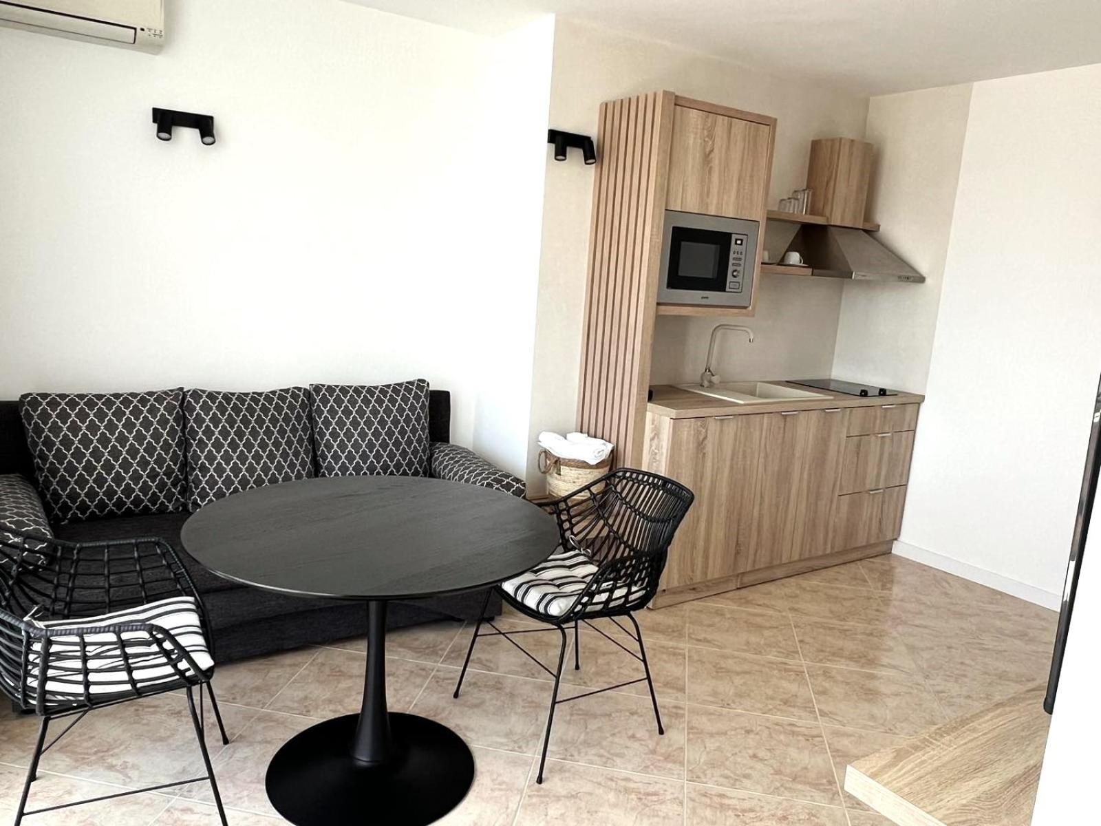 Apartment with Sea View - Photo 1