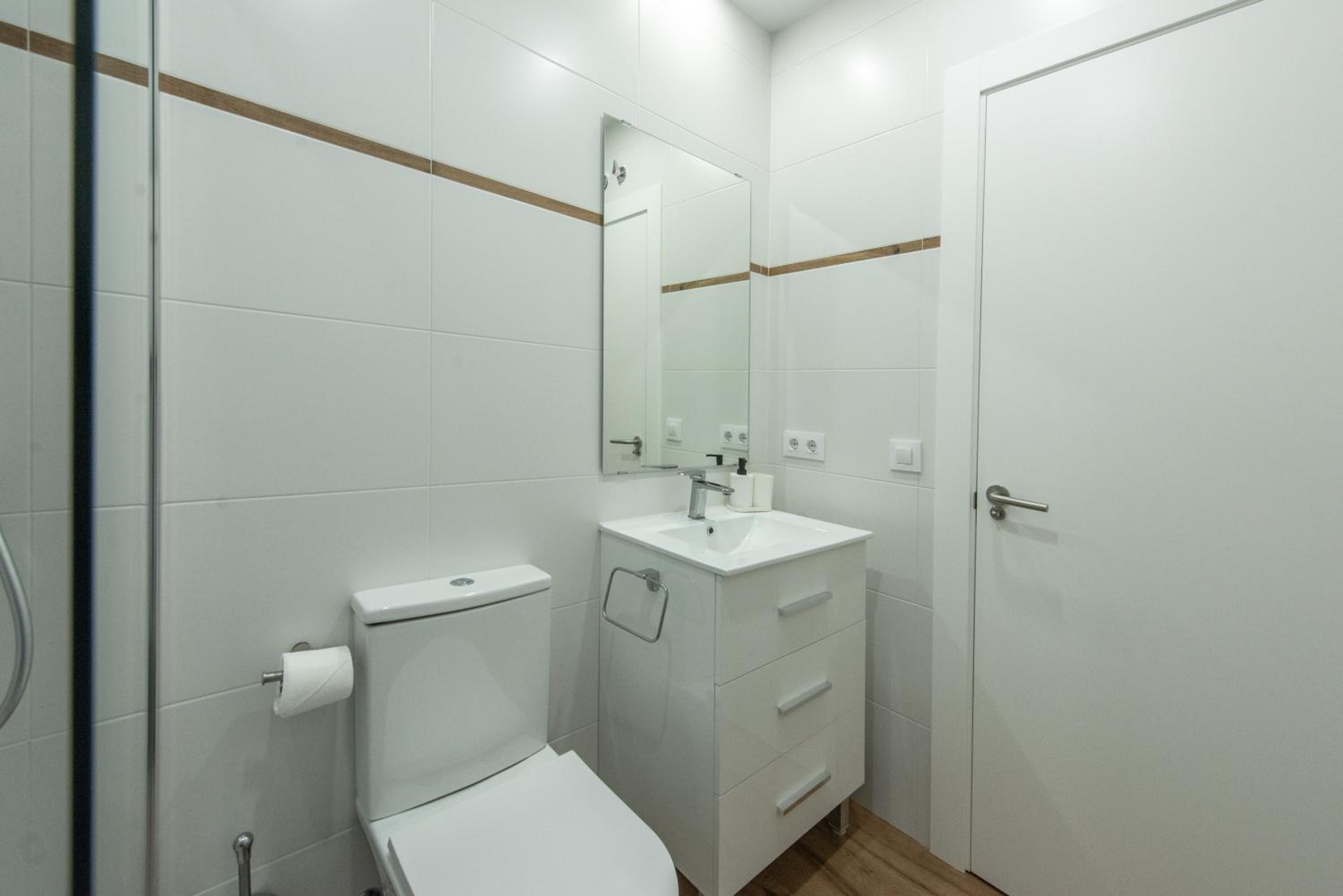 One-Bedroom Apartment - Photo 61