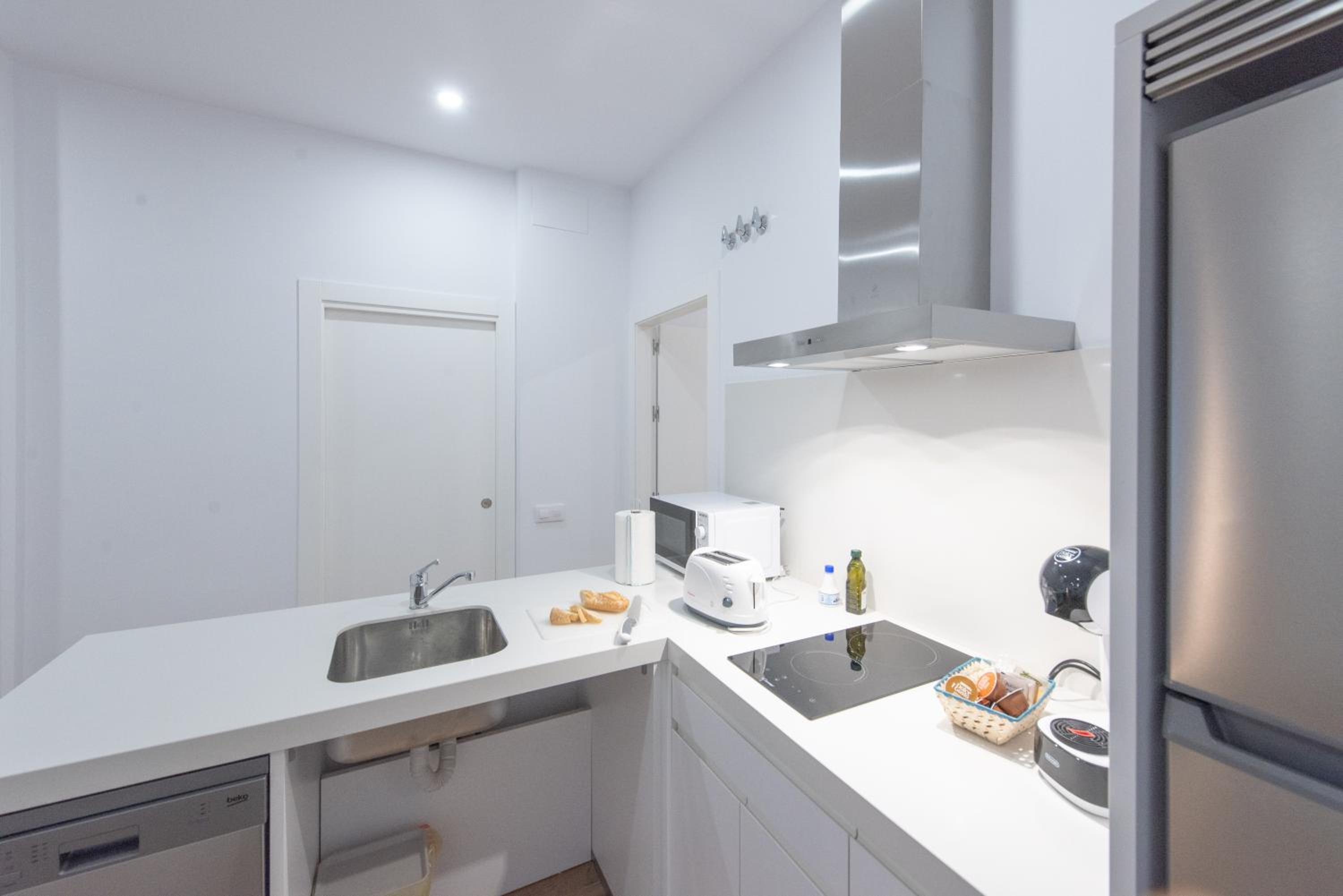 One-Bedroom Apartment - Photo 62