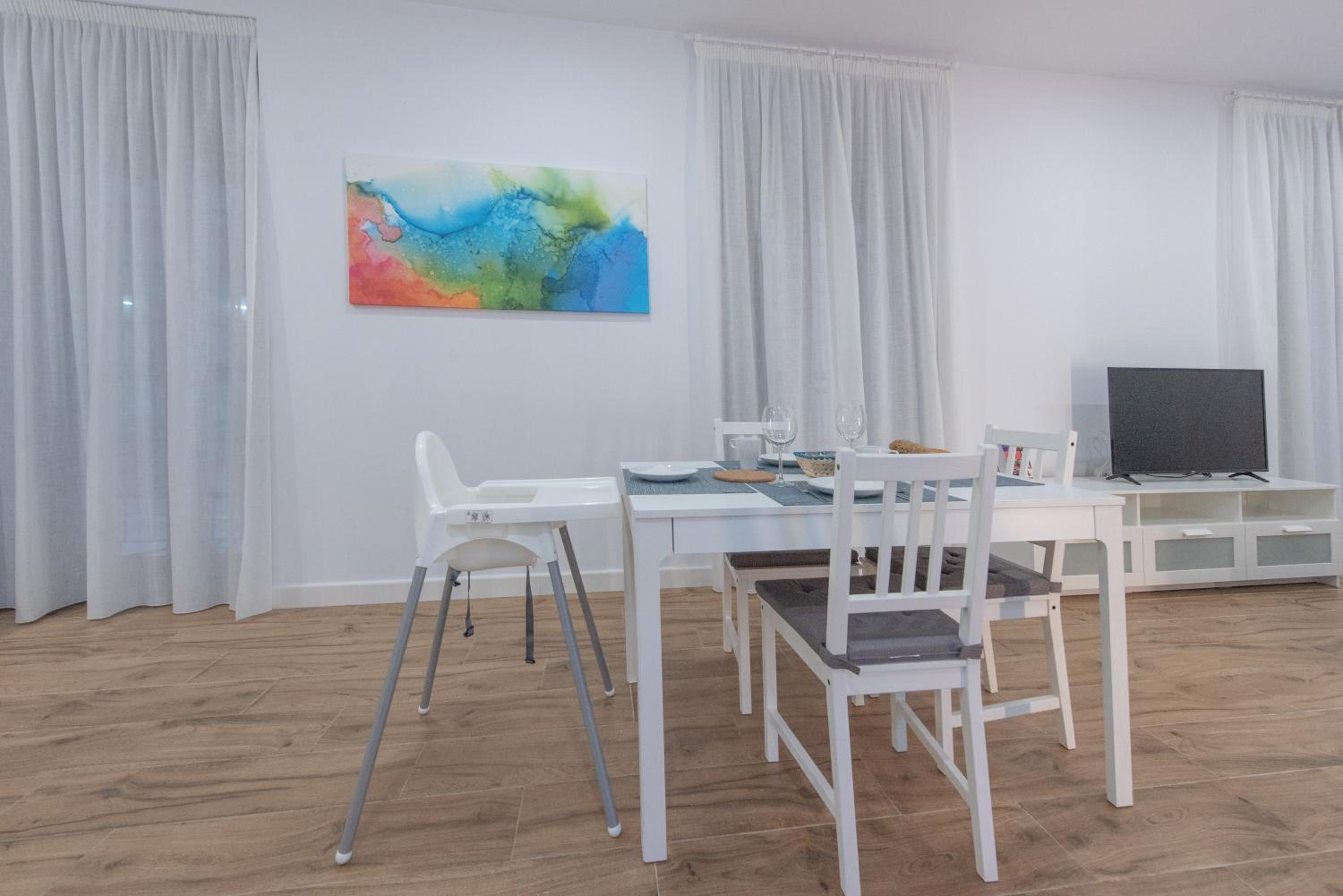 One-Bedroom Apartment - Photo 78