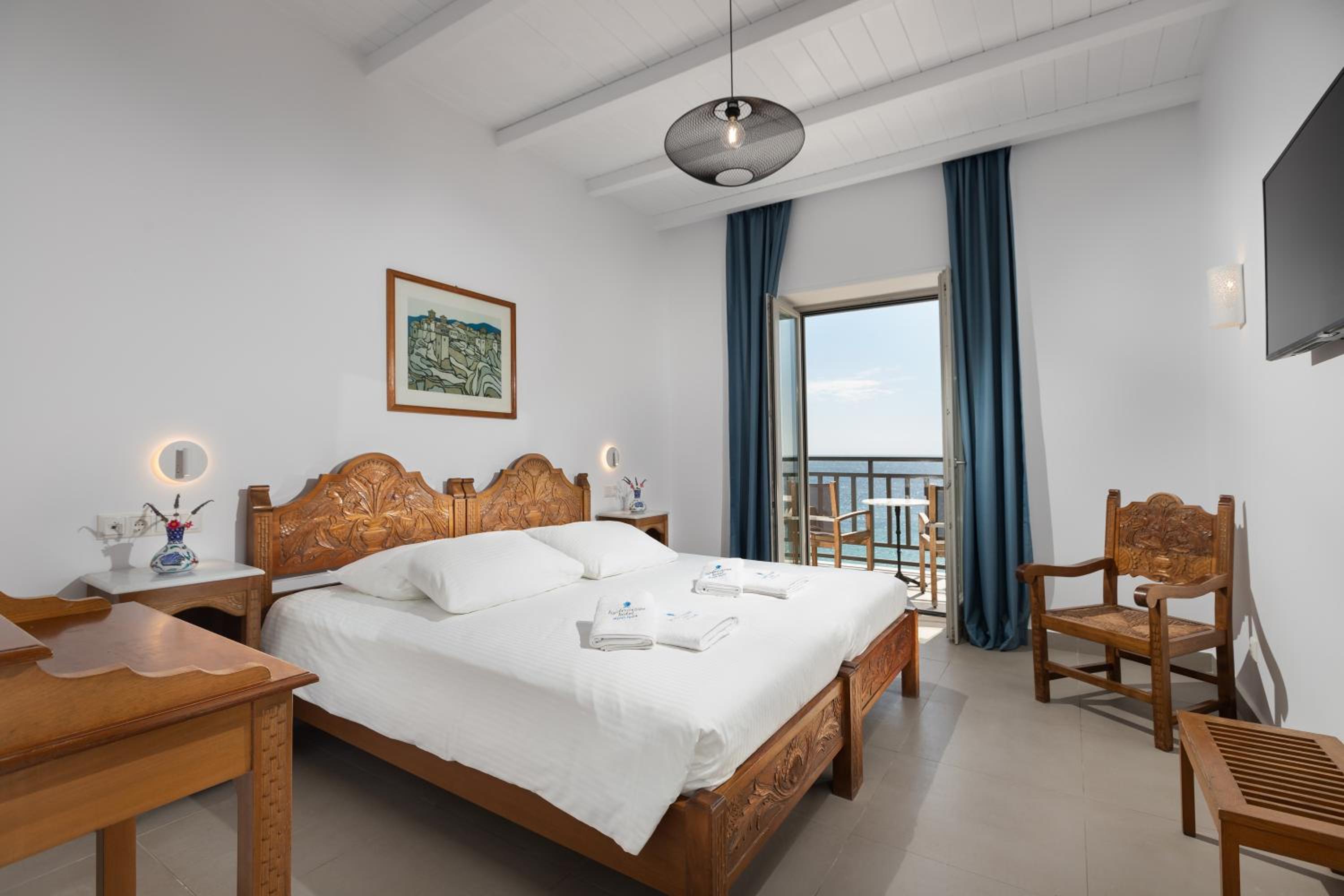 Double or Twin Room with Sea View photo 3