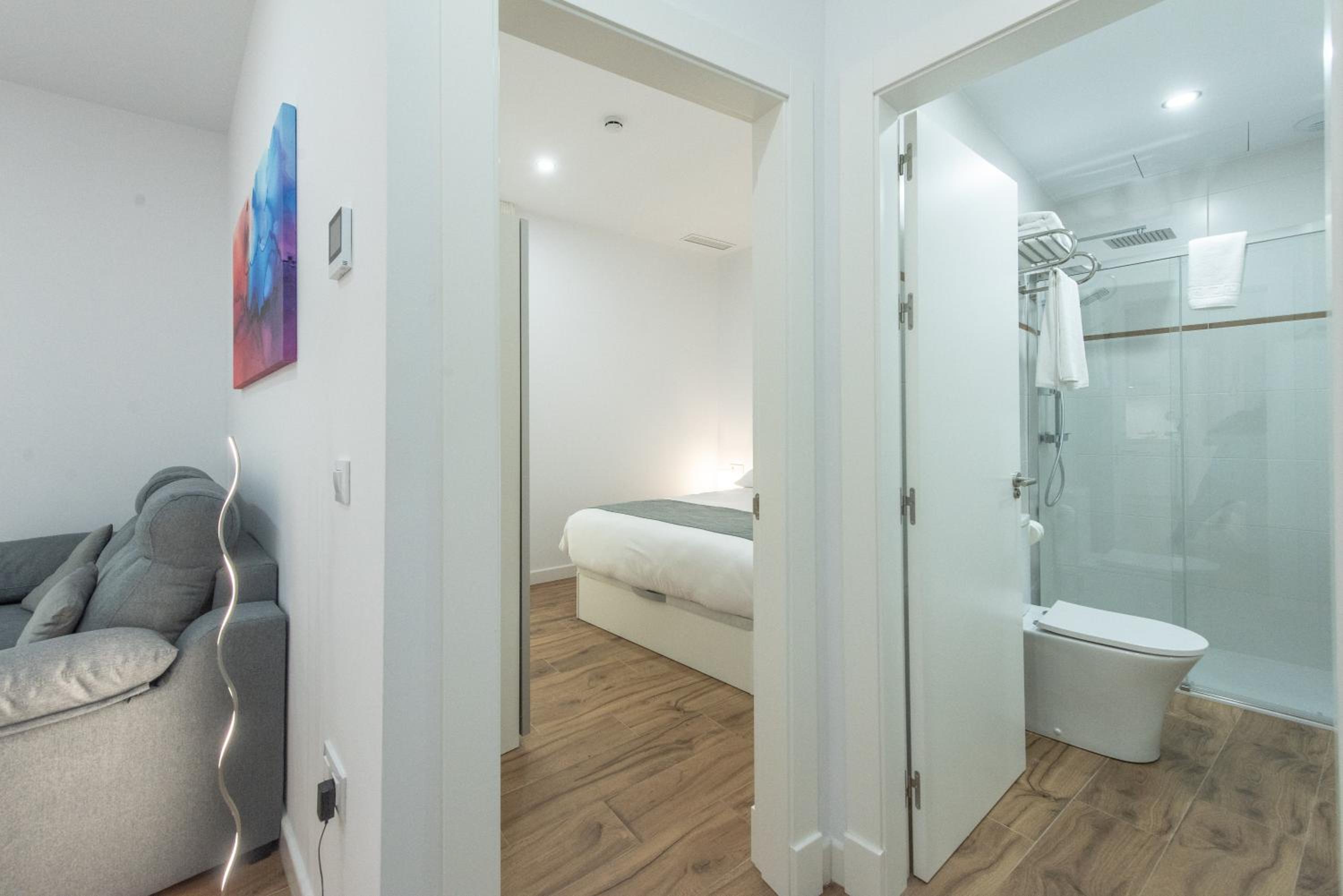 One-Bedroom Apartment - Photo 18