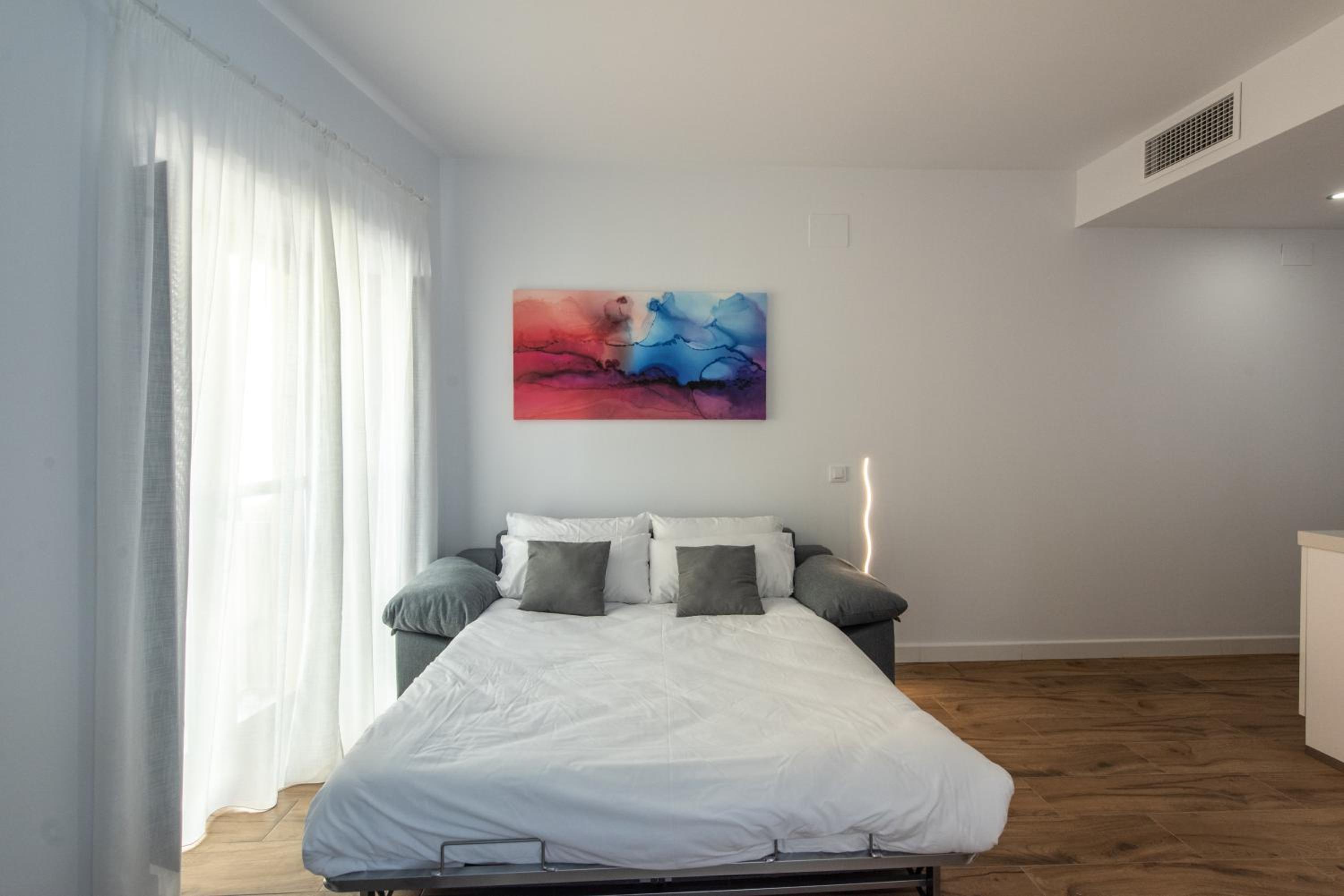 One-Bedroom Apartment - Photo 15