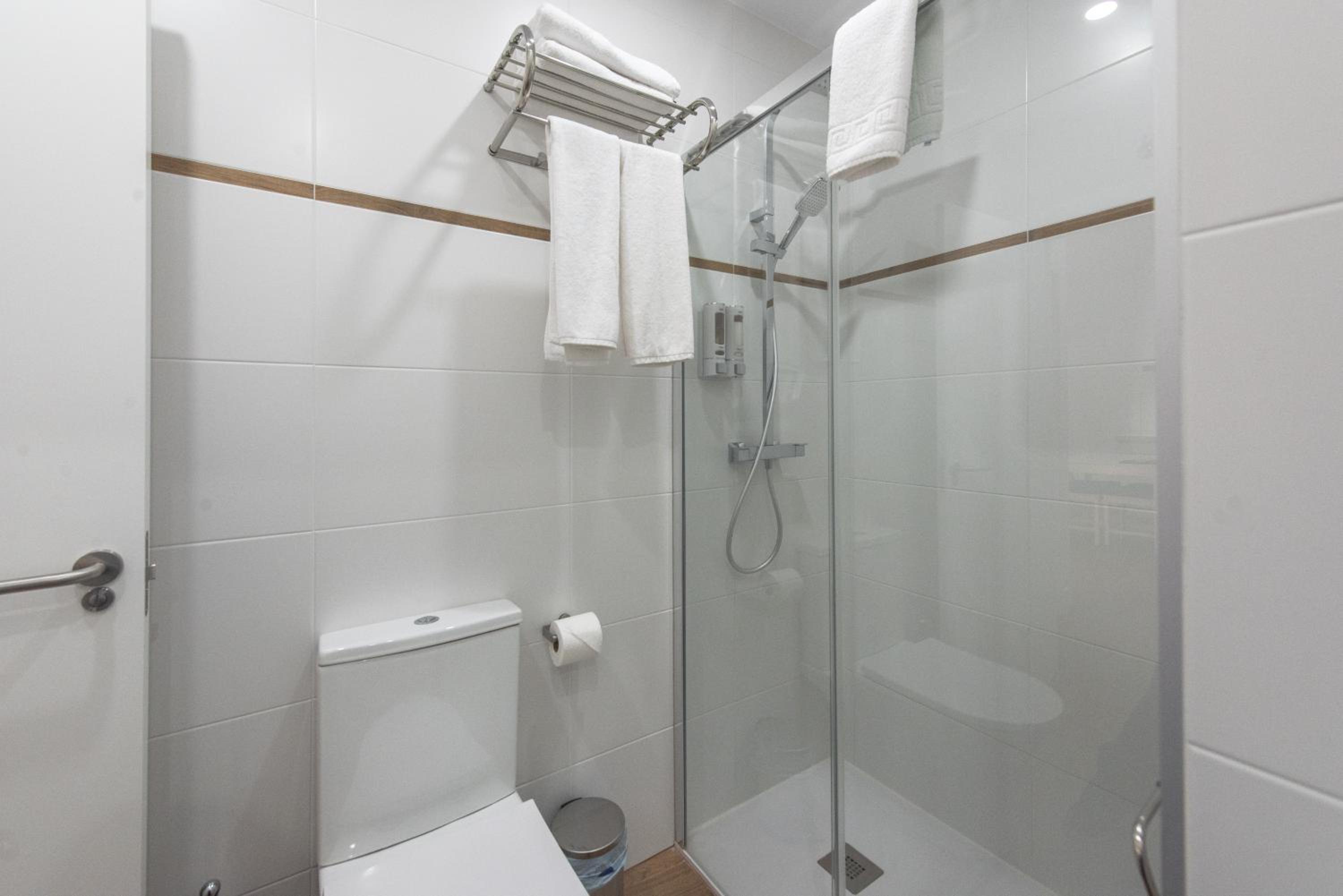 One-Bedroom Apartment - Photo 24