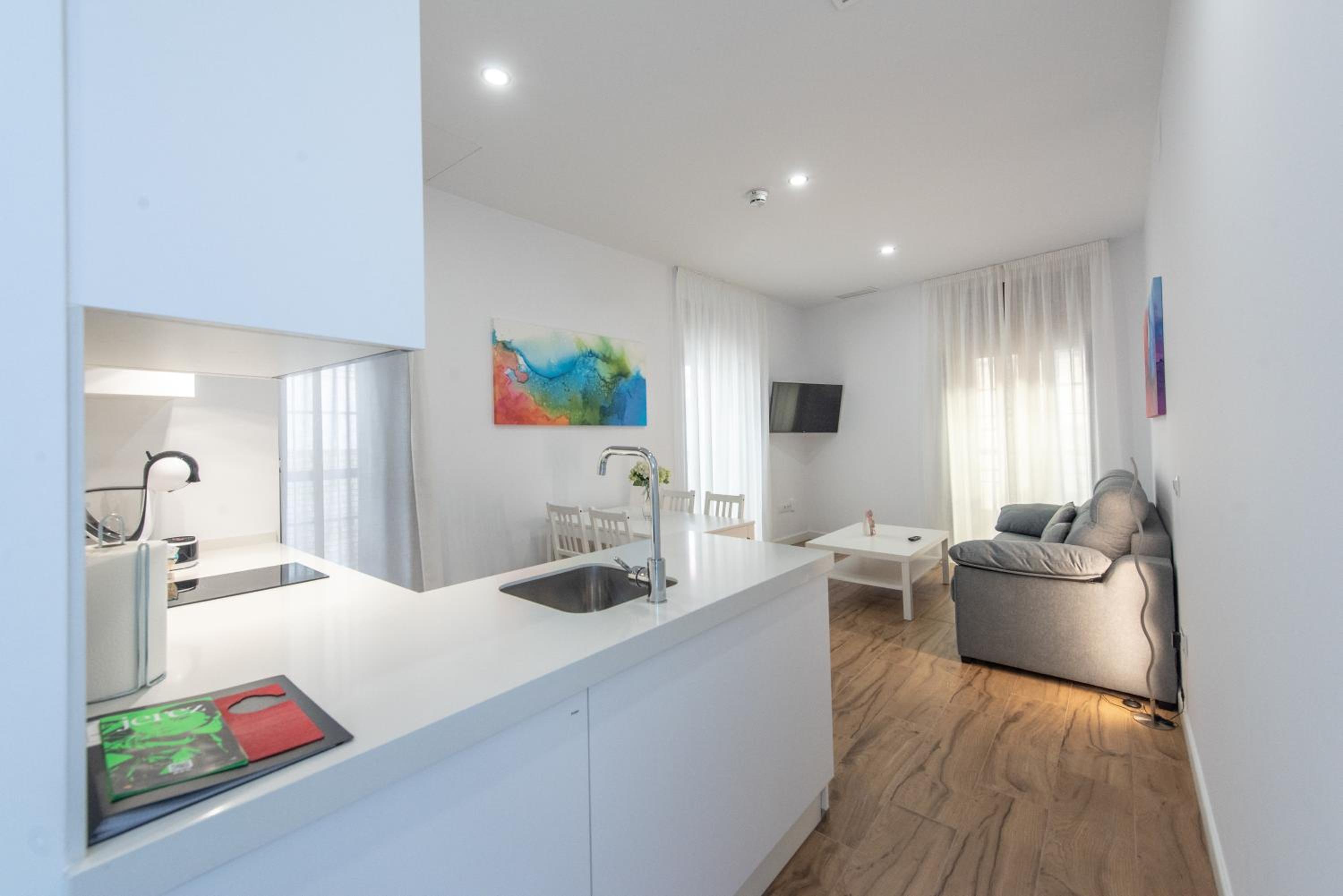 One-Bedroom Apartment - Photo 26
