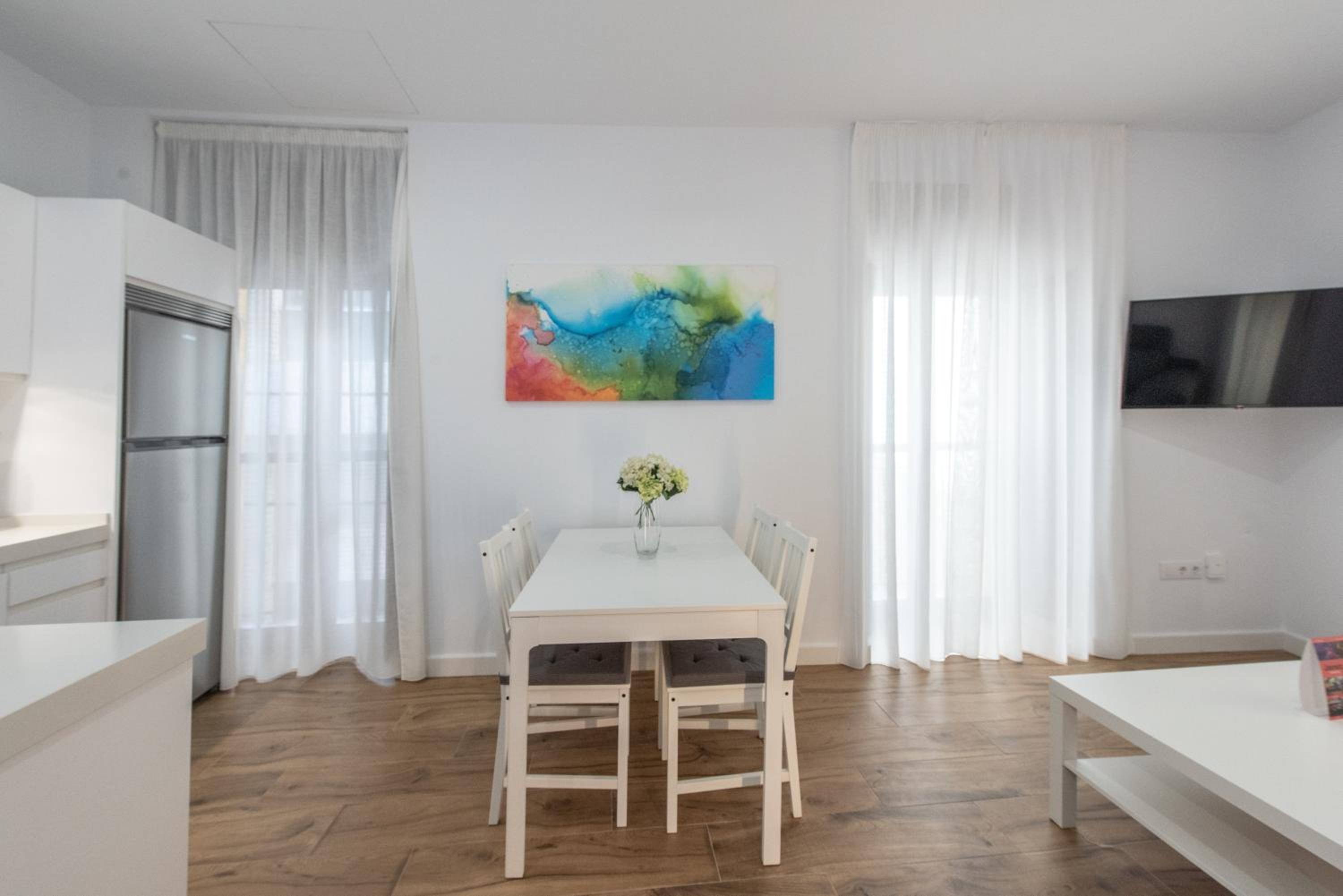 One-Bedroom Apartment - Photo 30
