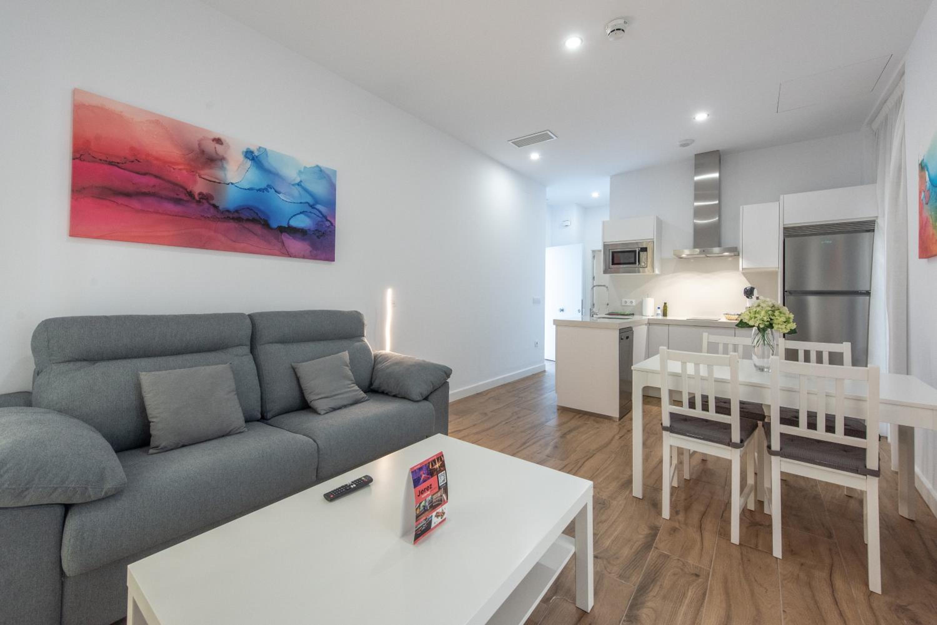One-Bedroom Apartment - Photo 36