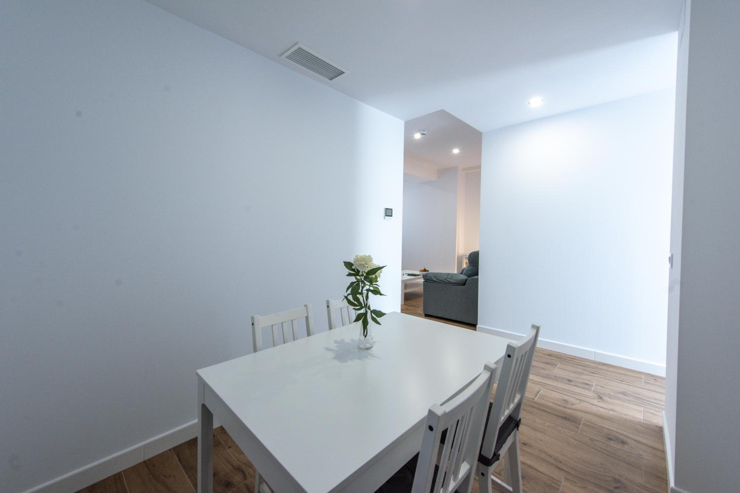One-Bedroom Apartment - Photo 43