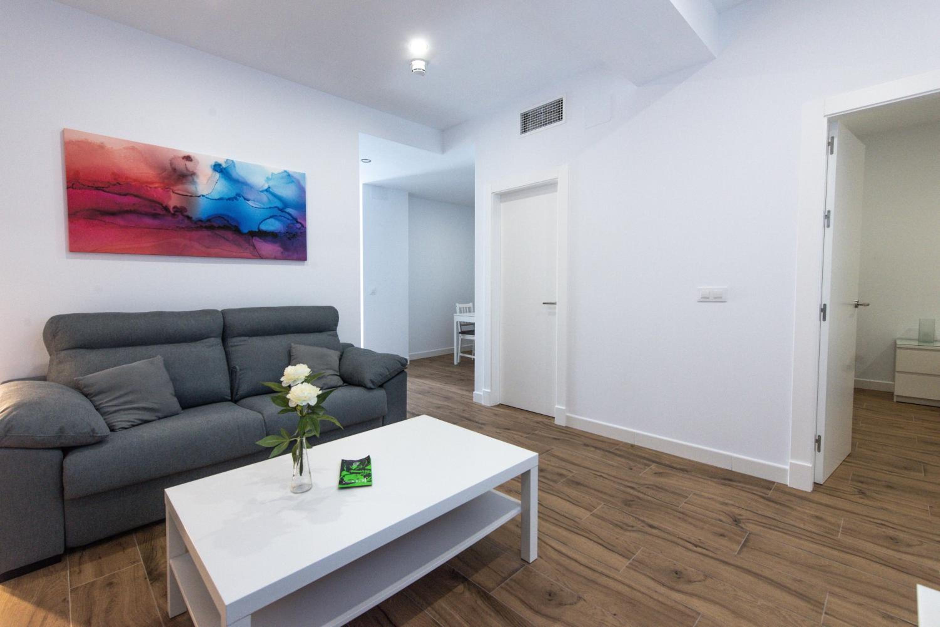 One-Bedroom Apartment - Photo 40