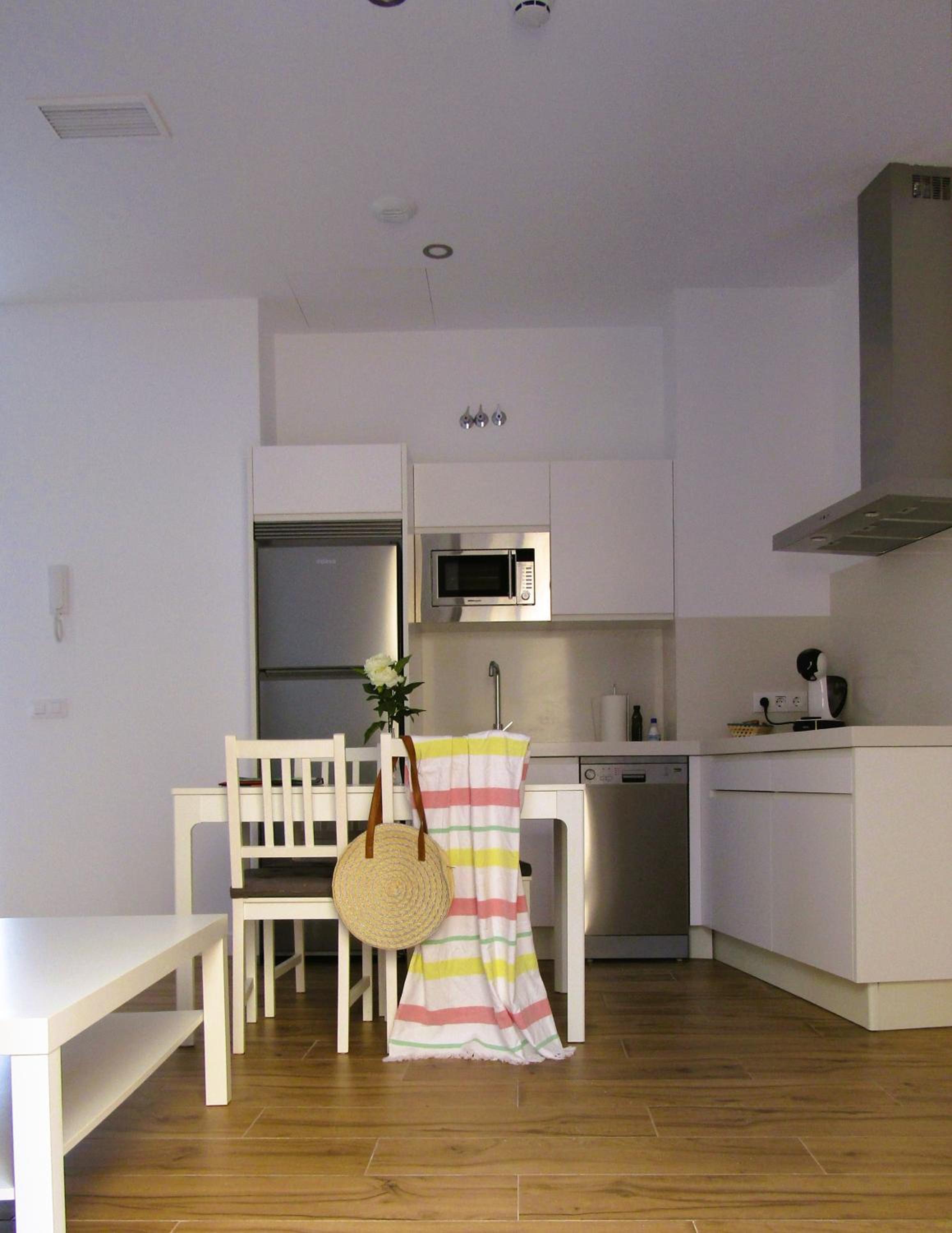 One-Bedroom Apartment - Photo 46