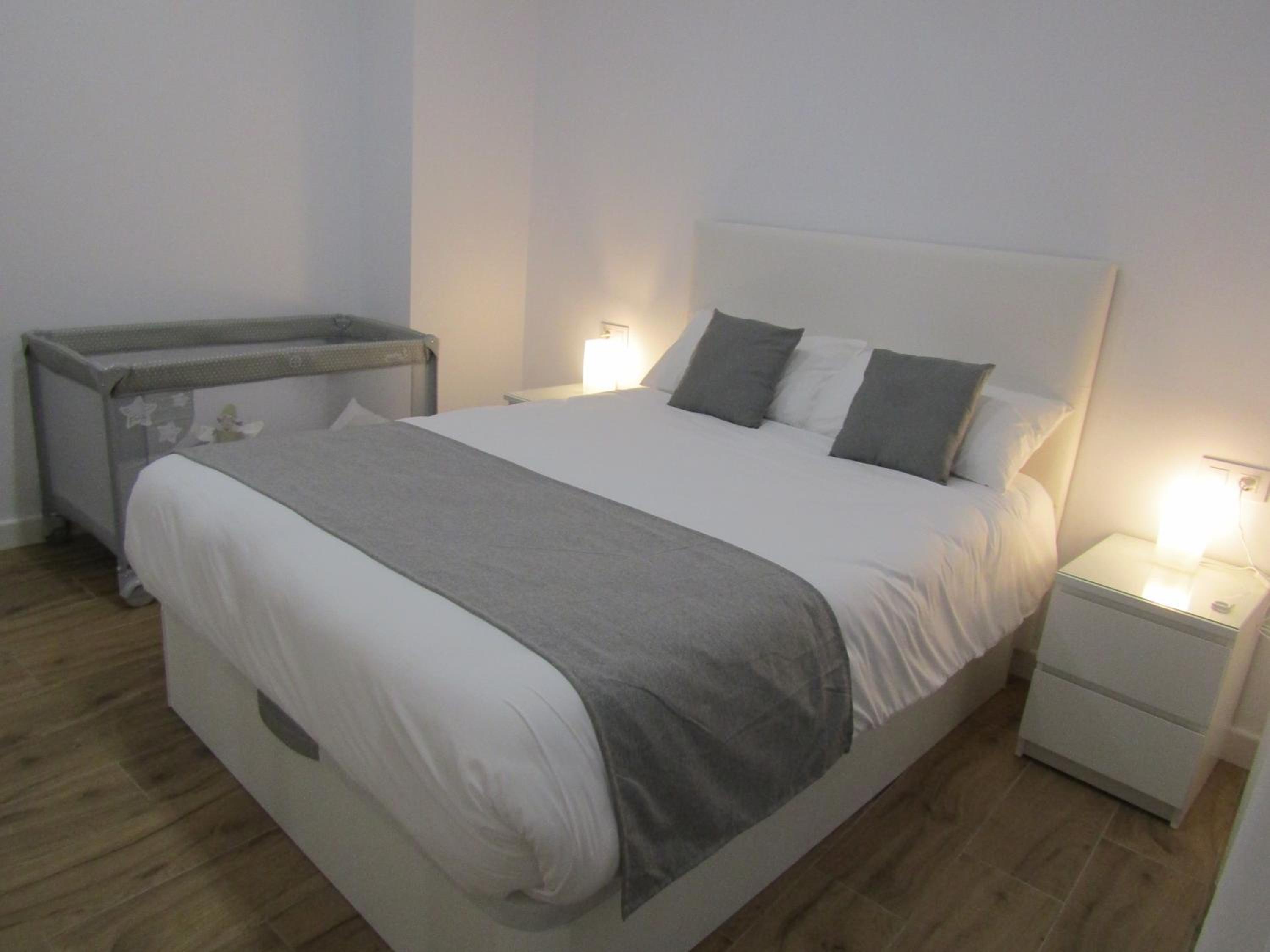 One-Bedroom Apartment - Photo 45