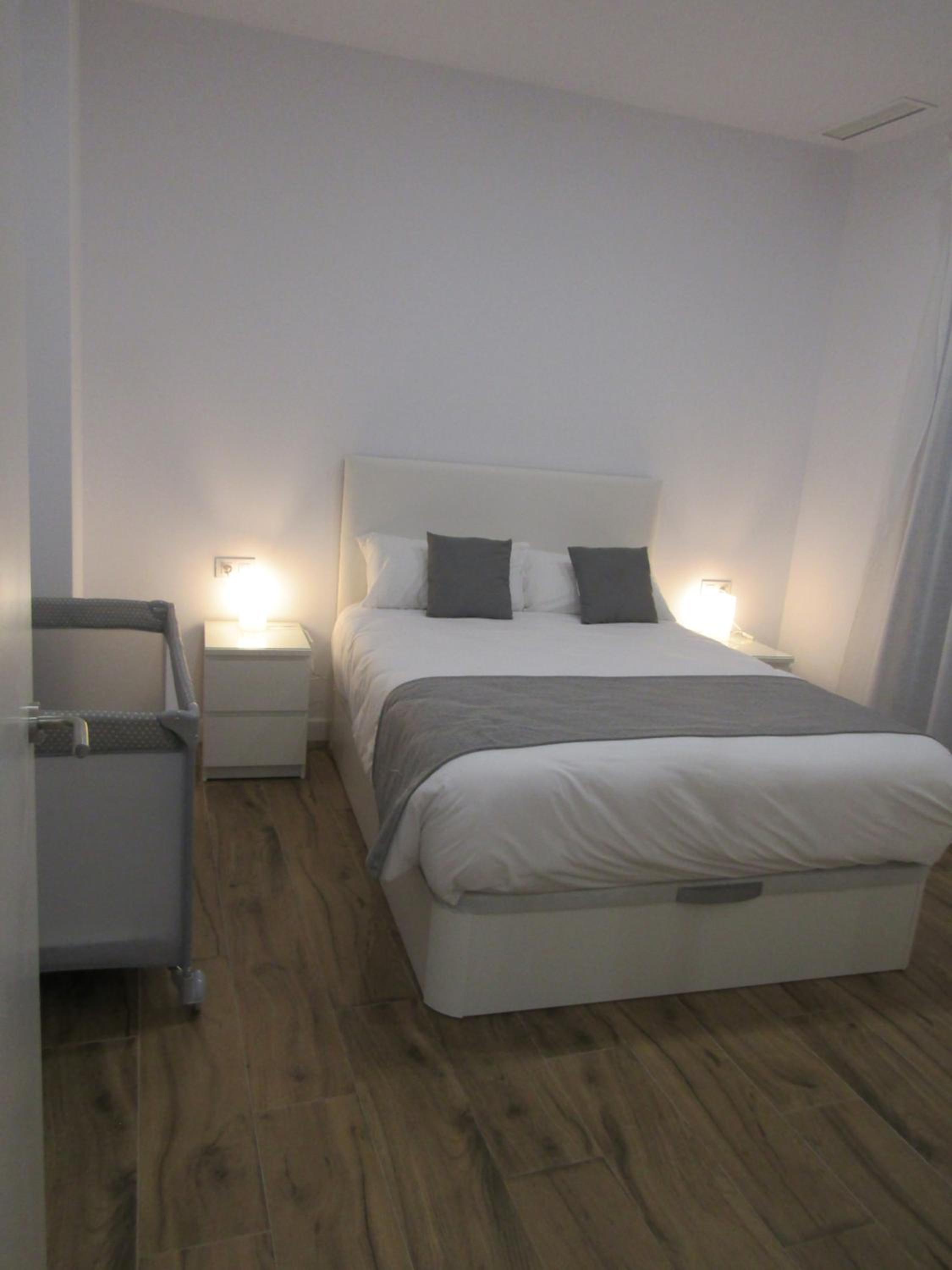 One-Bedroom Apartment - Photo 51