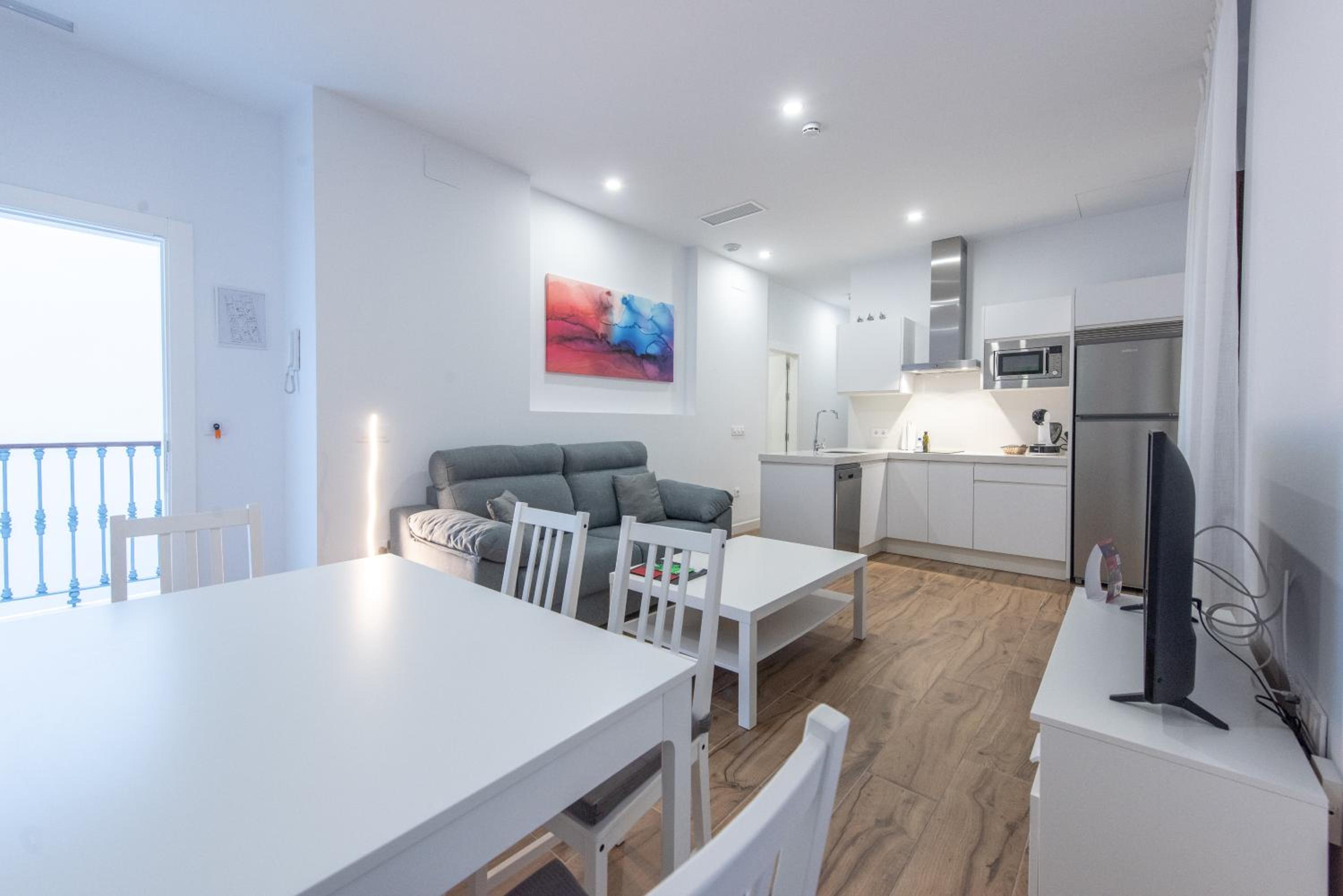 Two-Bedroom Apartment - Photo 2