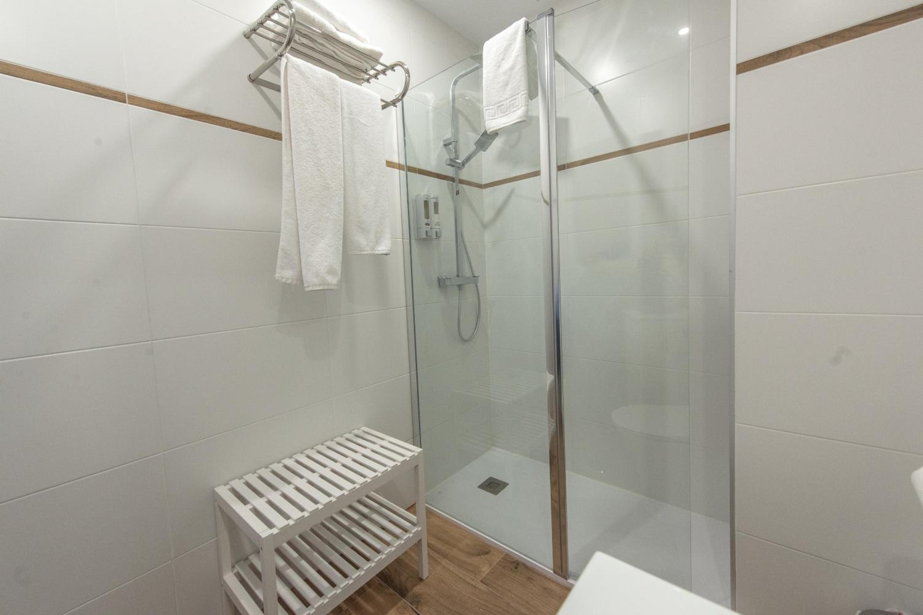 Two-Bedroom Apartment - Photo 45