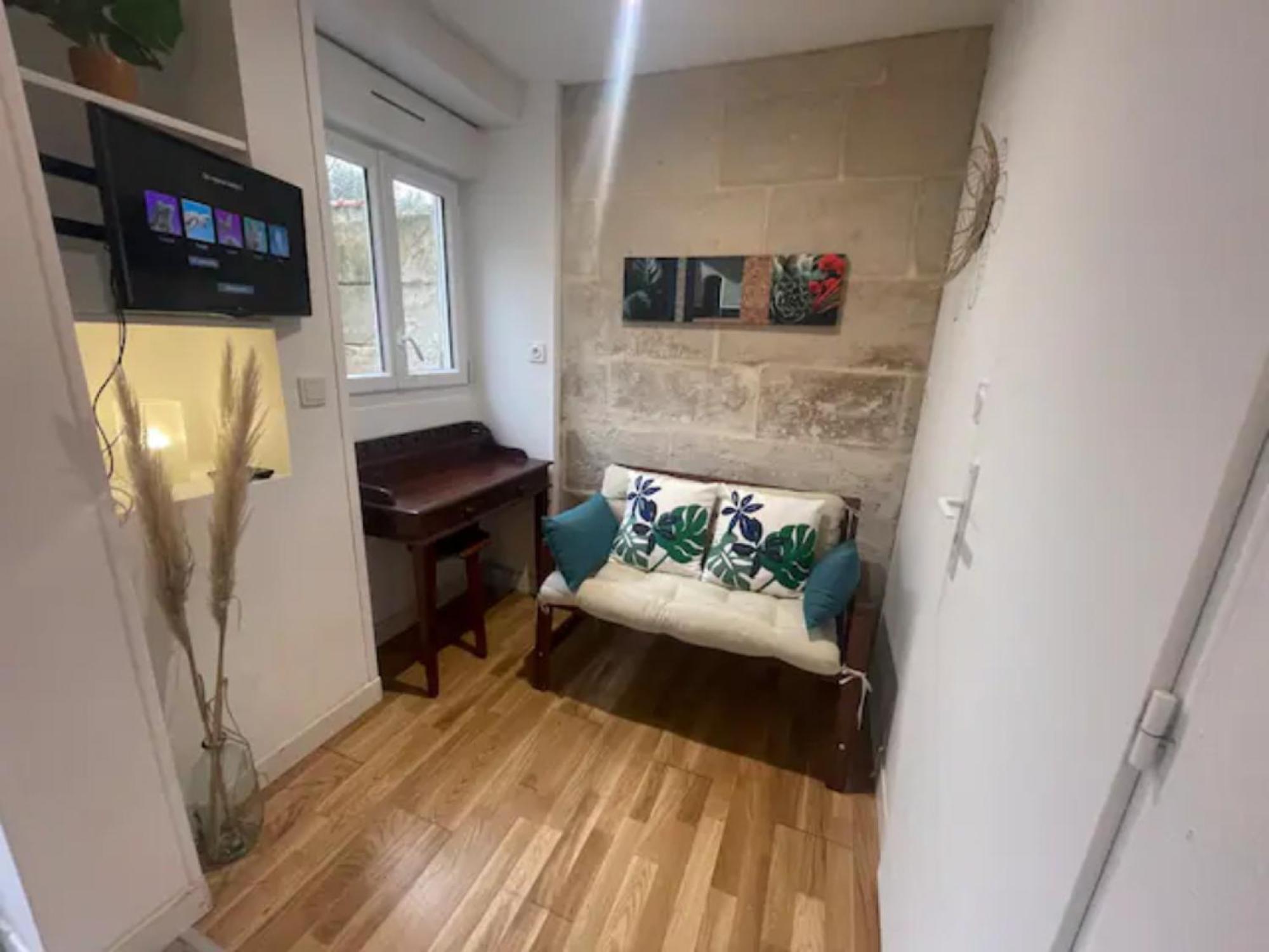 Apartment with Garden View photo 2