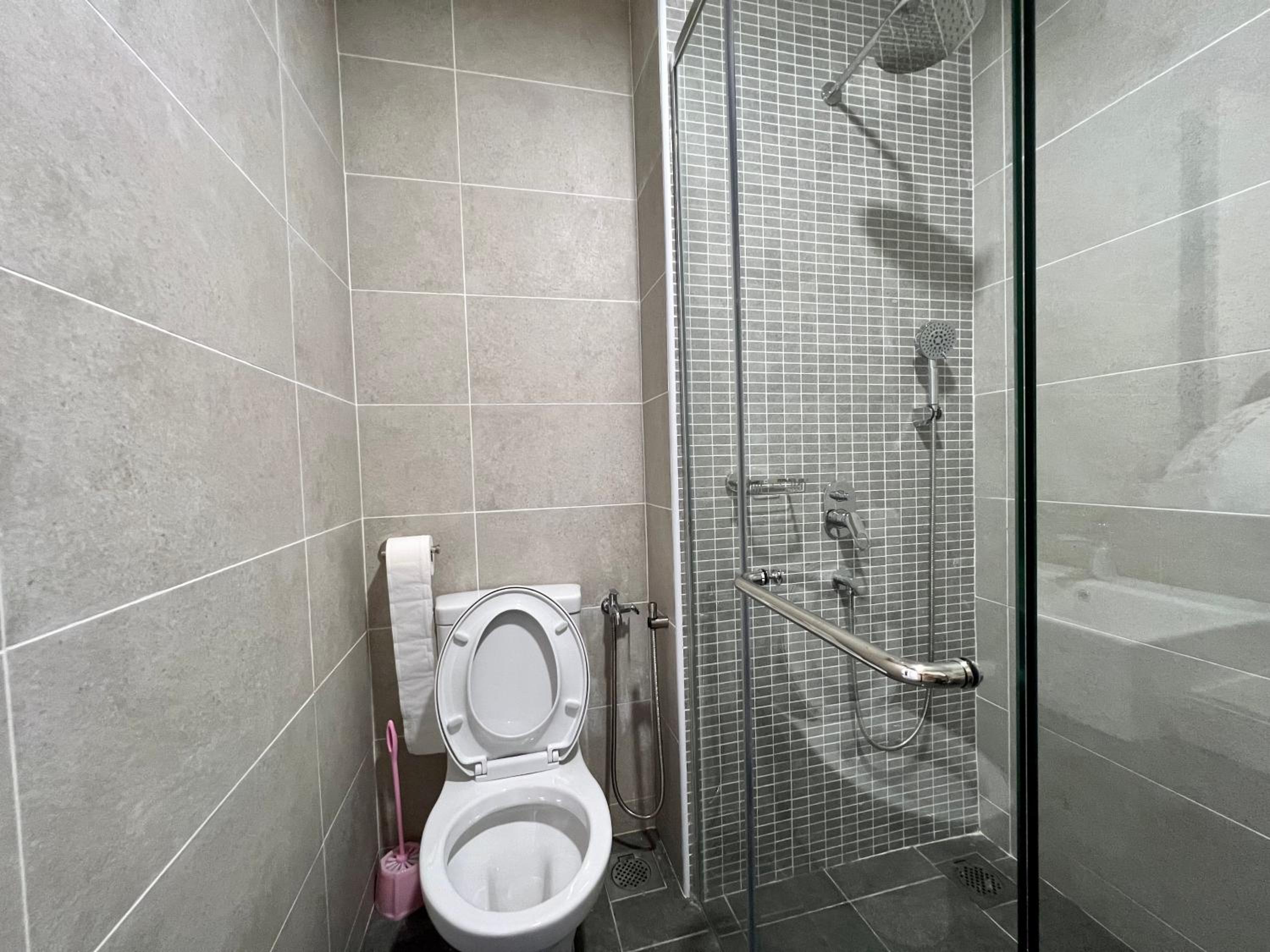 Two-Bedroom Apartment - Photo 9