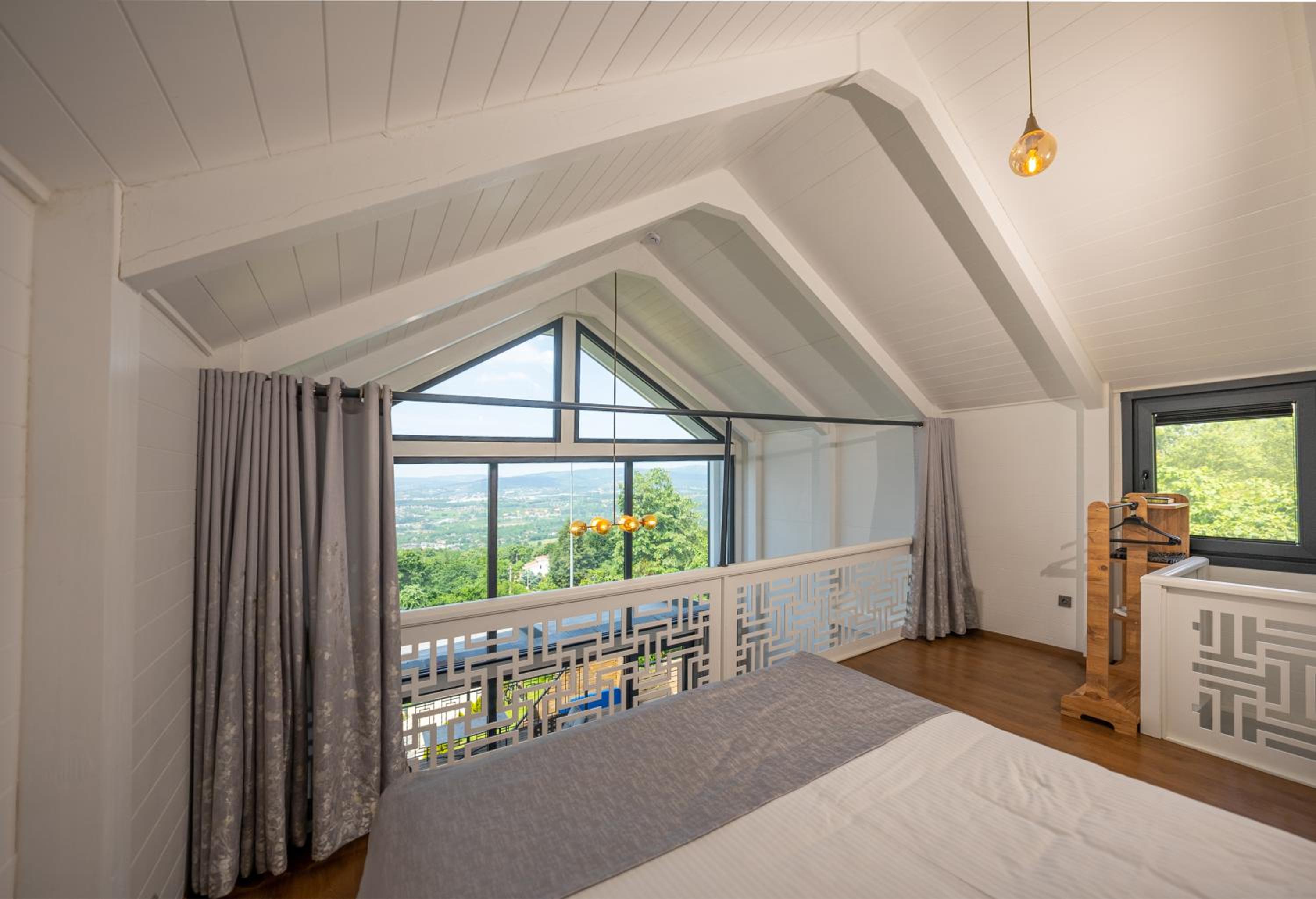 Quadruple Room with Mountain View - Photo 6