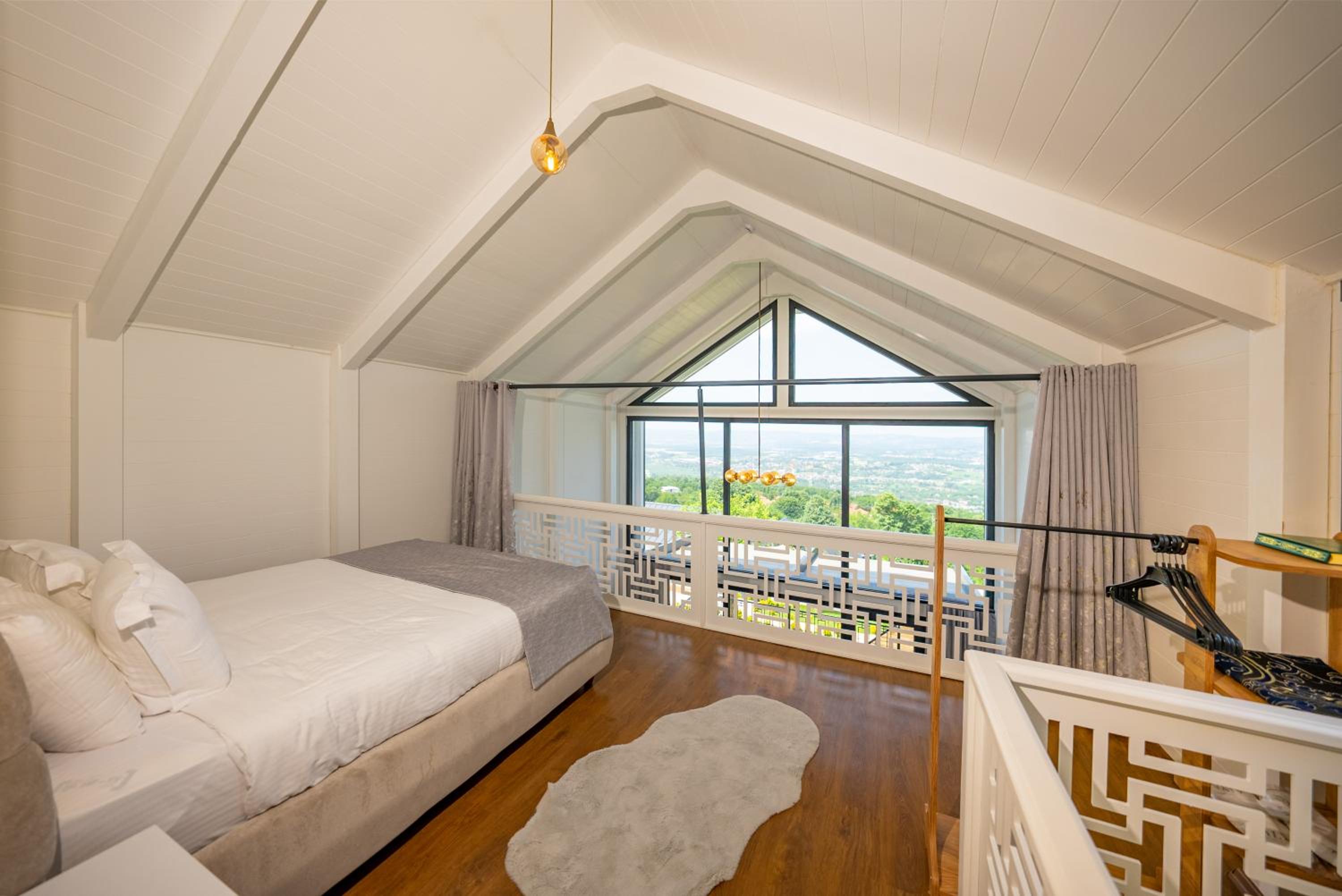 Quadruple Room with Mountain View - Photo 7