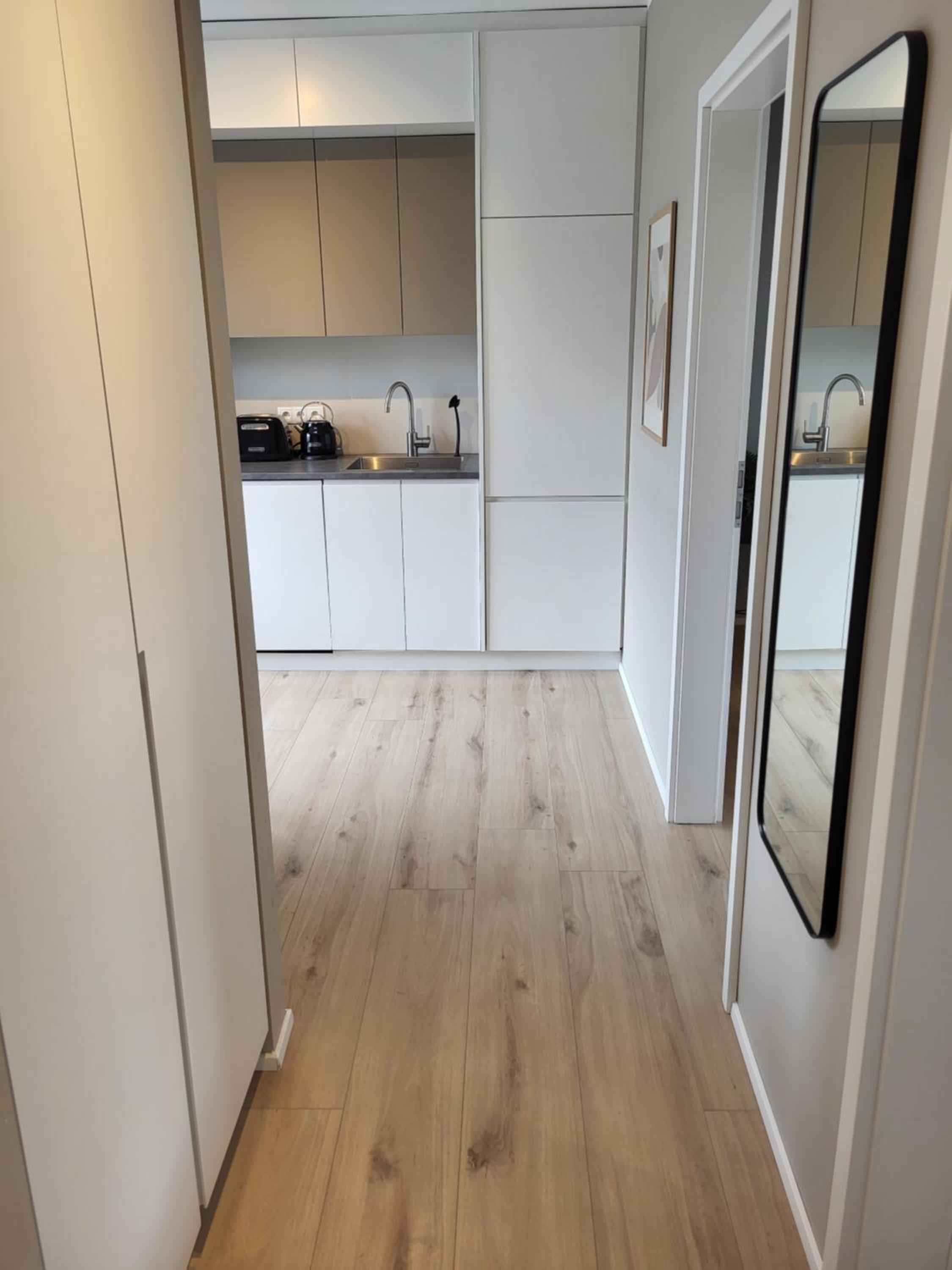 One-Bedroom Apartment - Photo 17