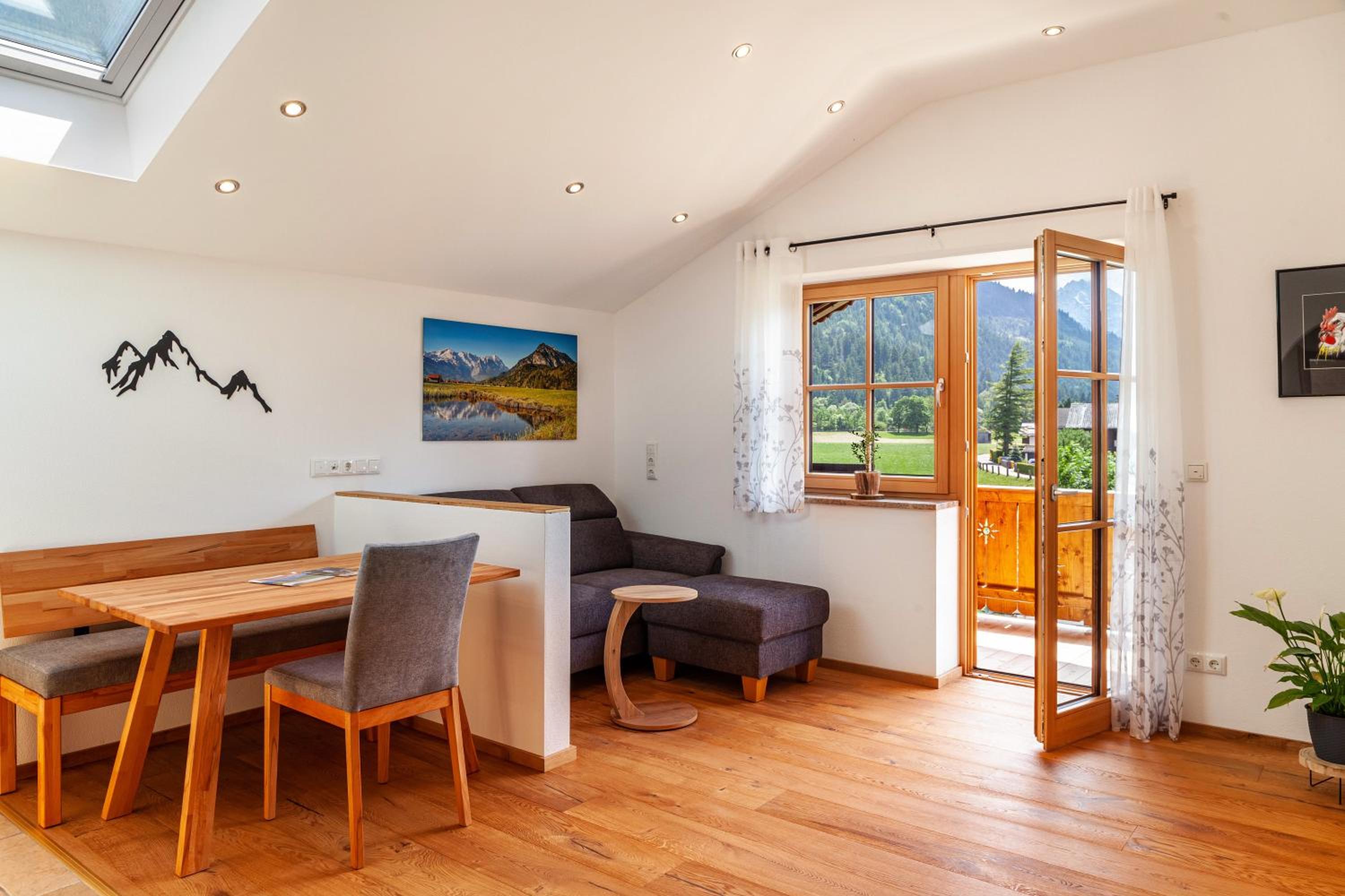 Superior One-Bedroom Apartment with Balcony photo 1