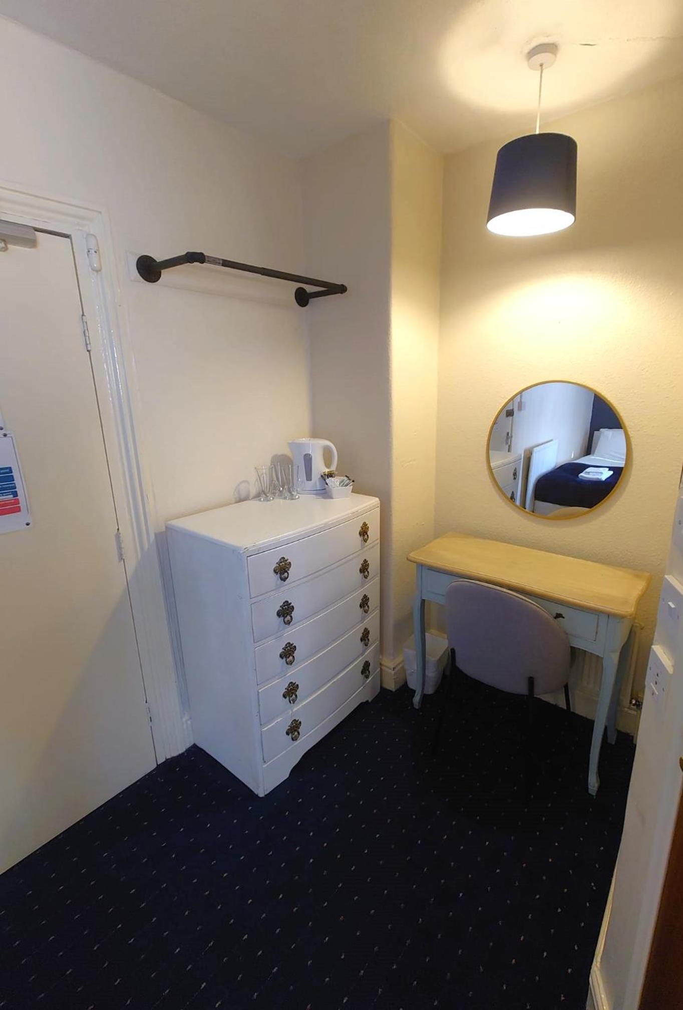 Triple Room - Photo 5