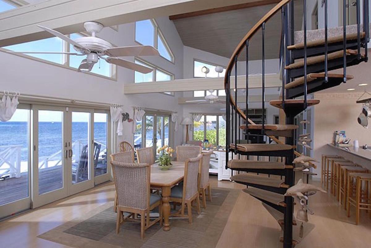 Four-Bedroom House photo 1