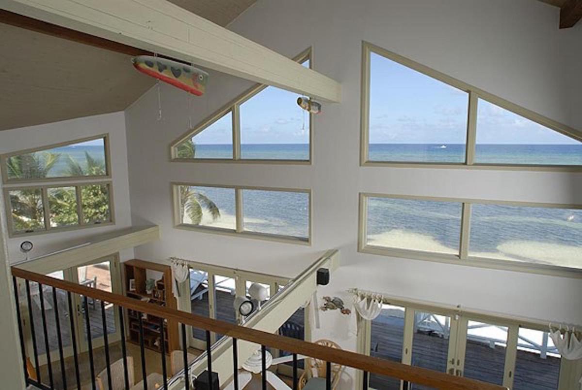 Four-Bedroom House photo 3
