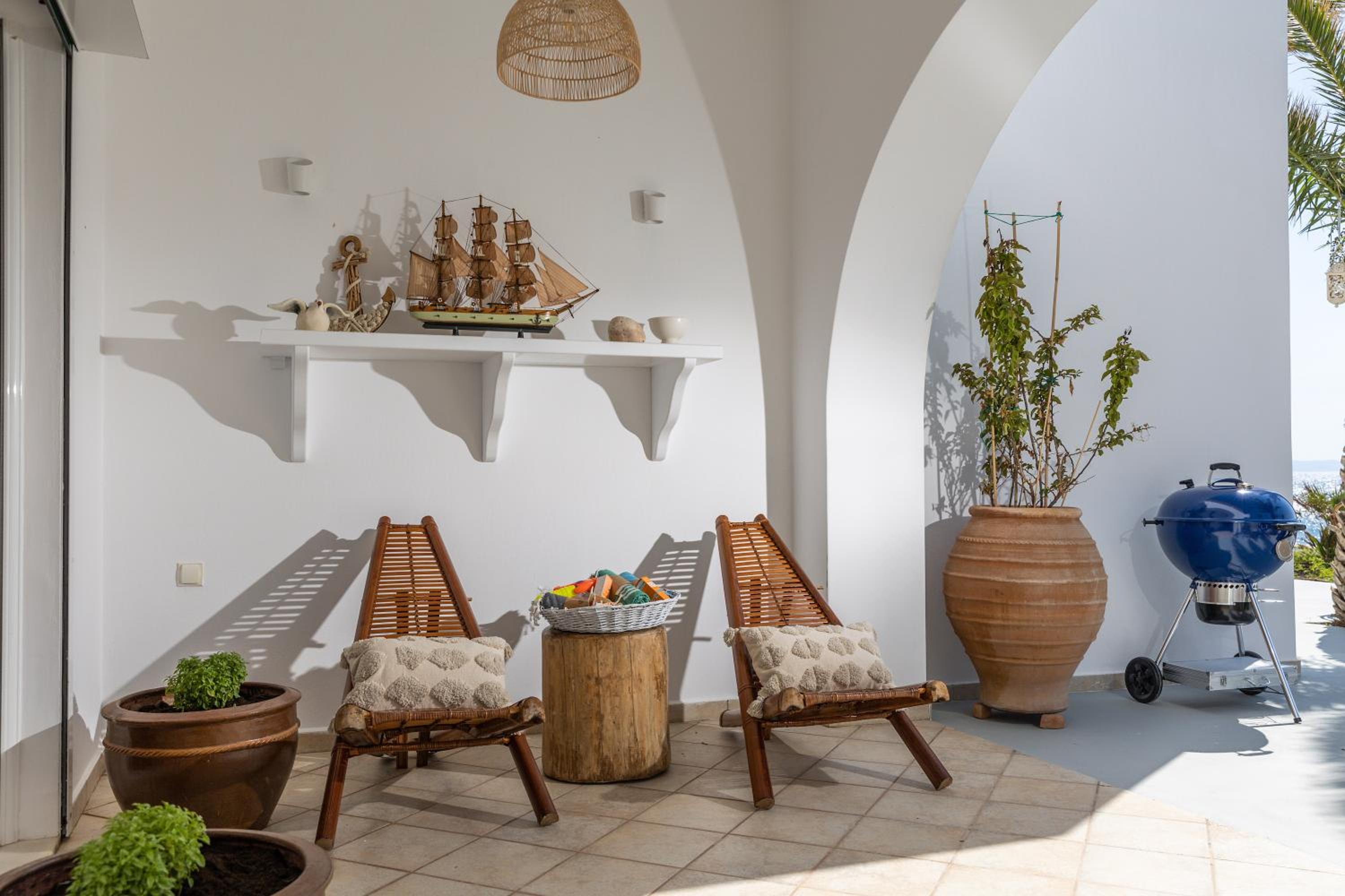 Villa - Beach Front photo 2