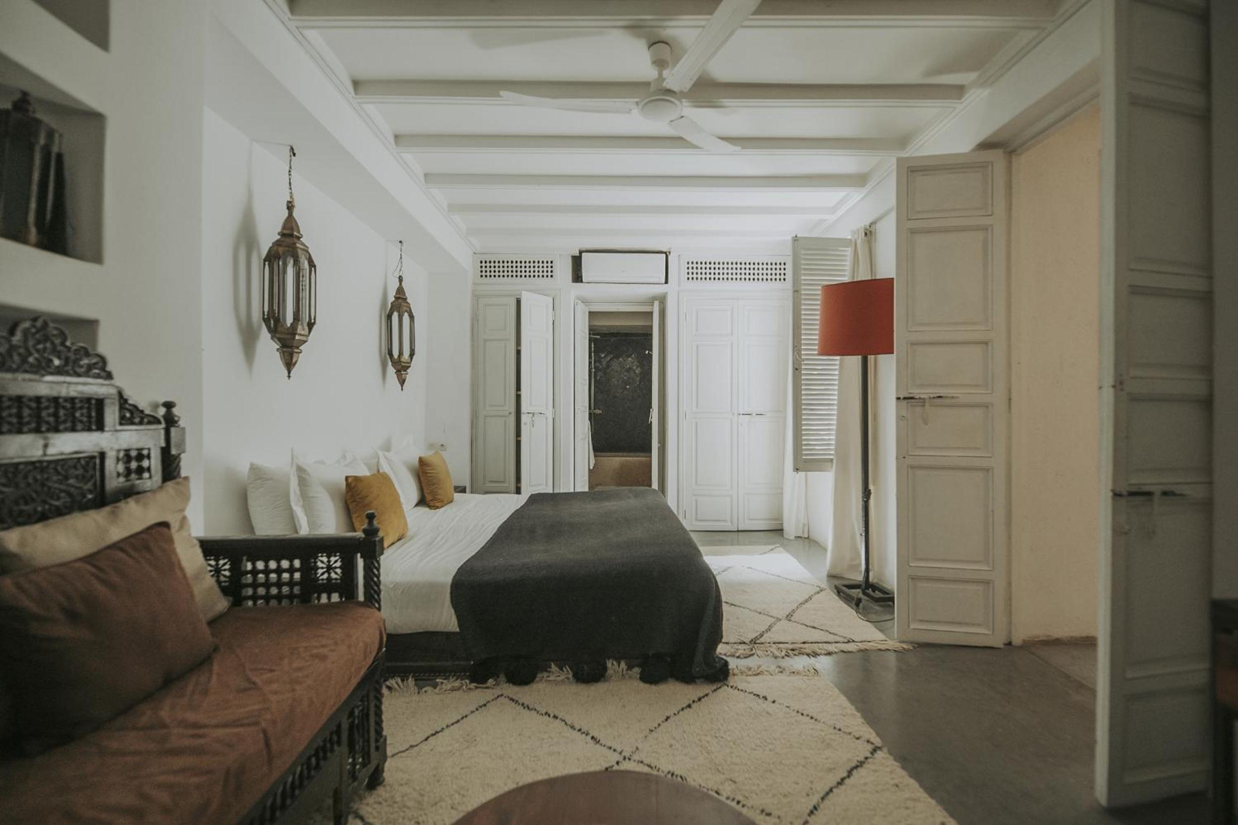 Suite - Photo 8
