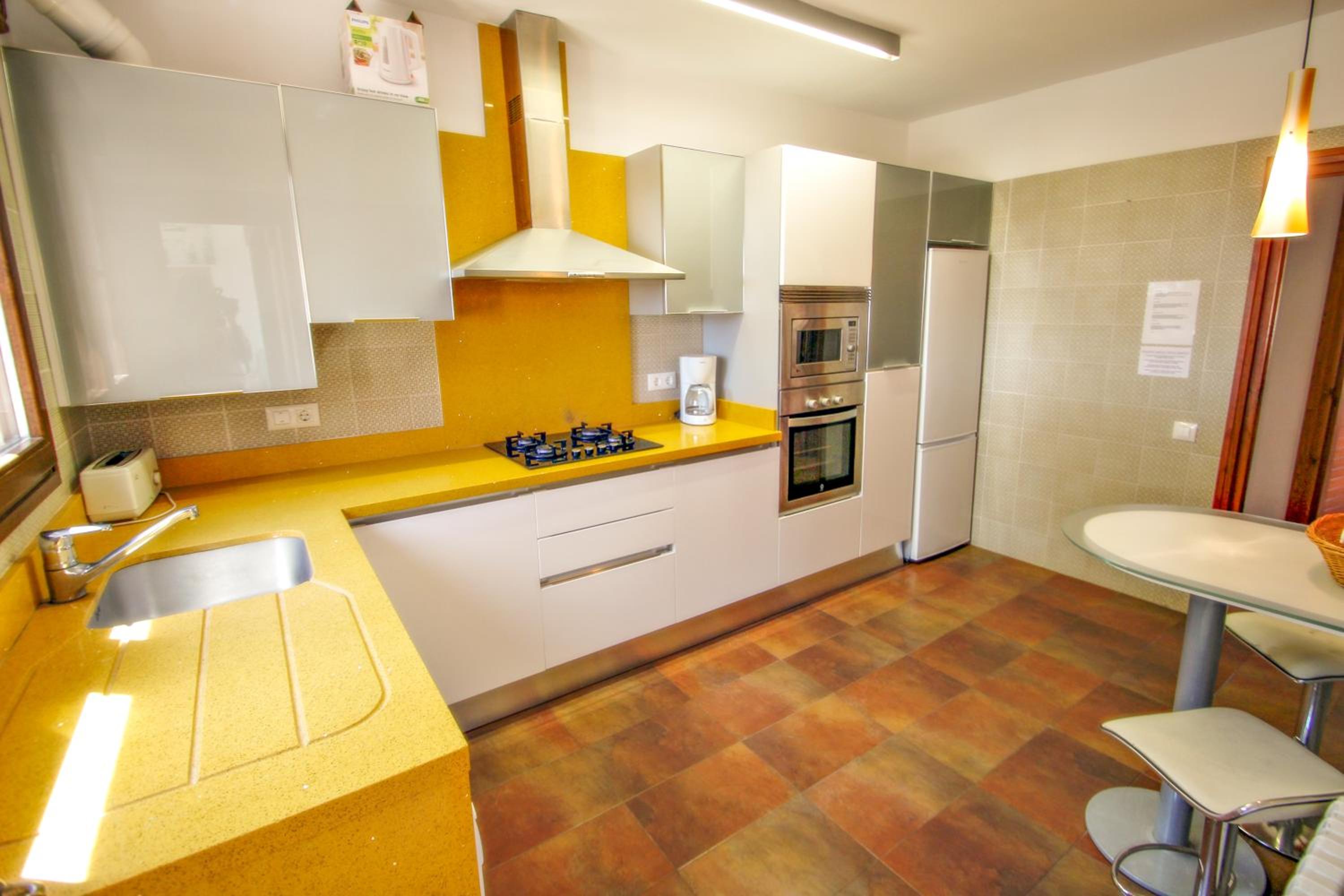 Villa photo 2