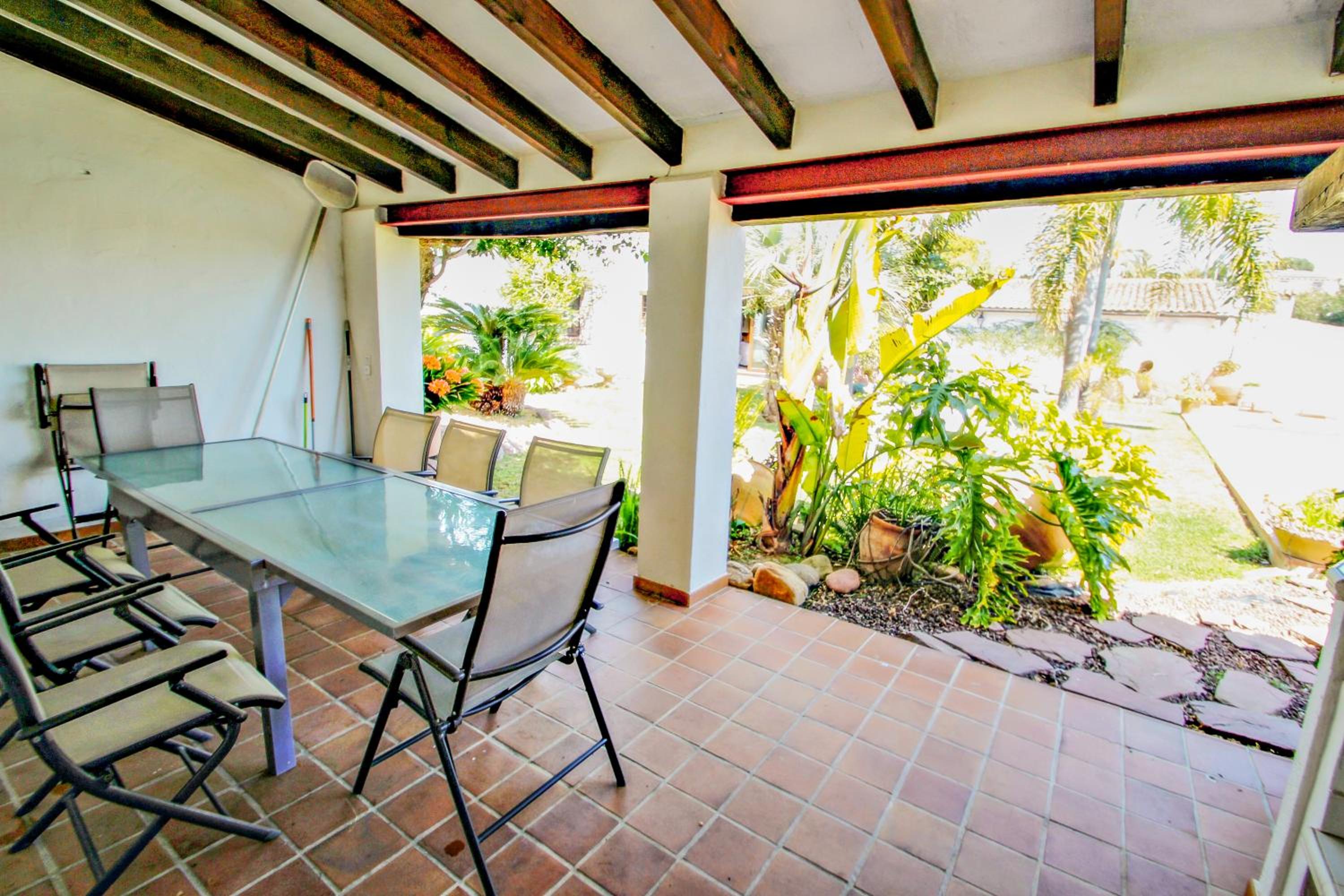 Villa photo 3