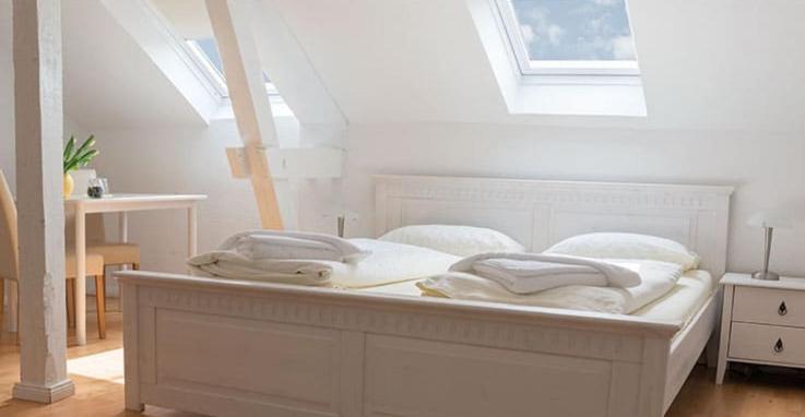 Double Room with Private Bathroom - Photo 4