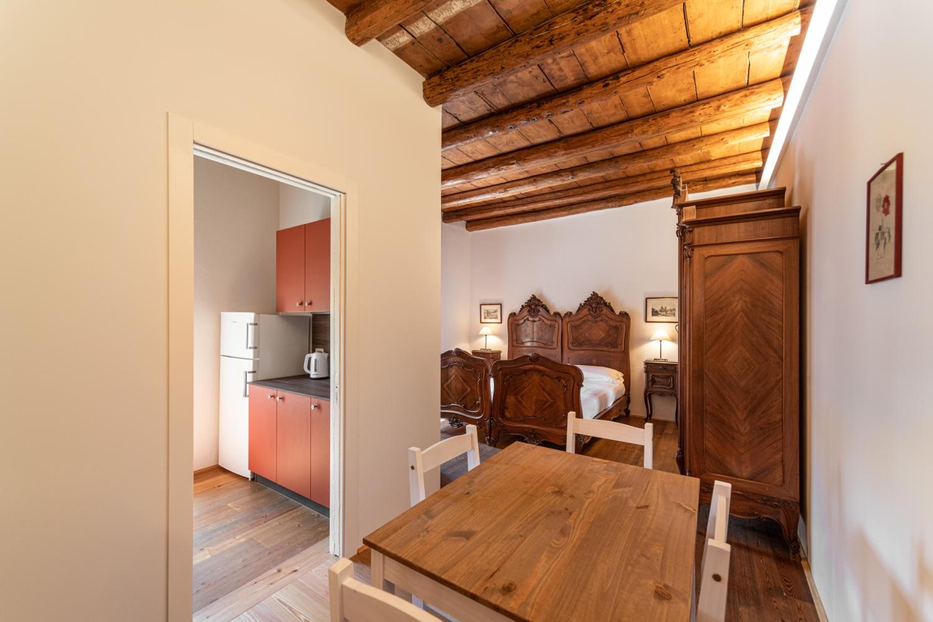 Apartment - Photo 24