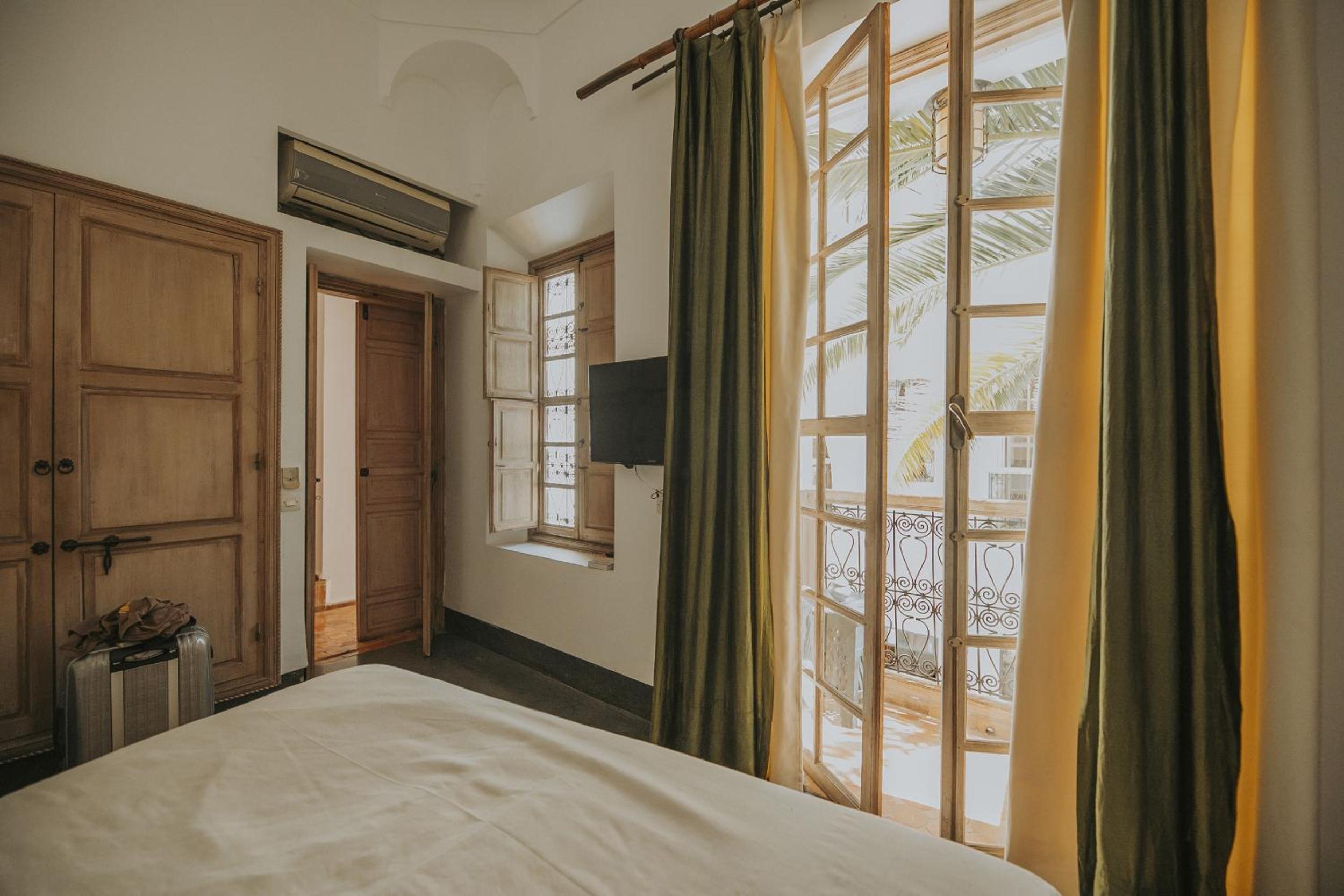 Standard Double Room - Photo 3