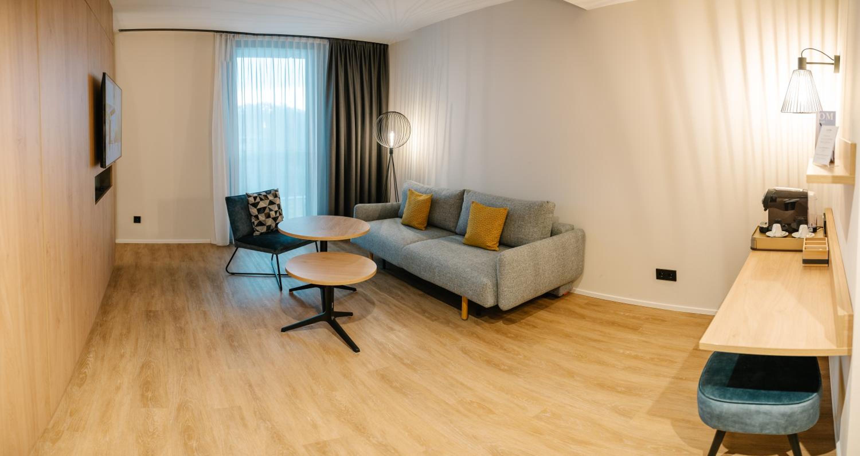 Suite - Photo 2