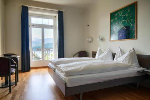 Double Room with Lake View photo 3