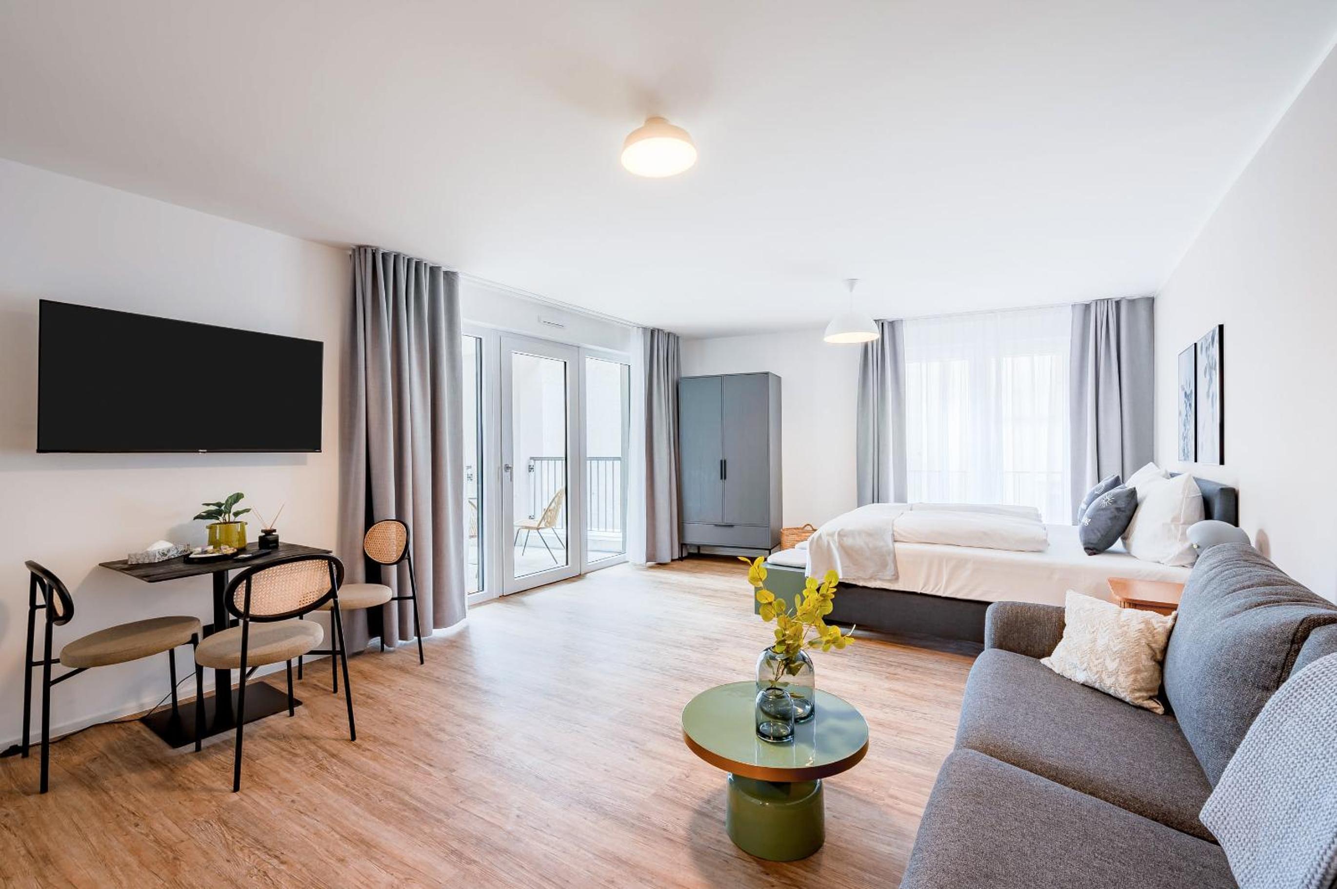 Comfort Suite with Balcony photo 2