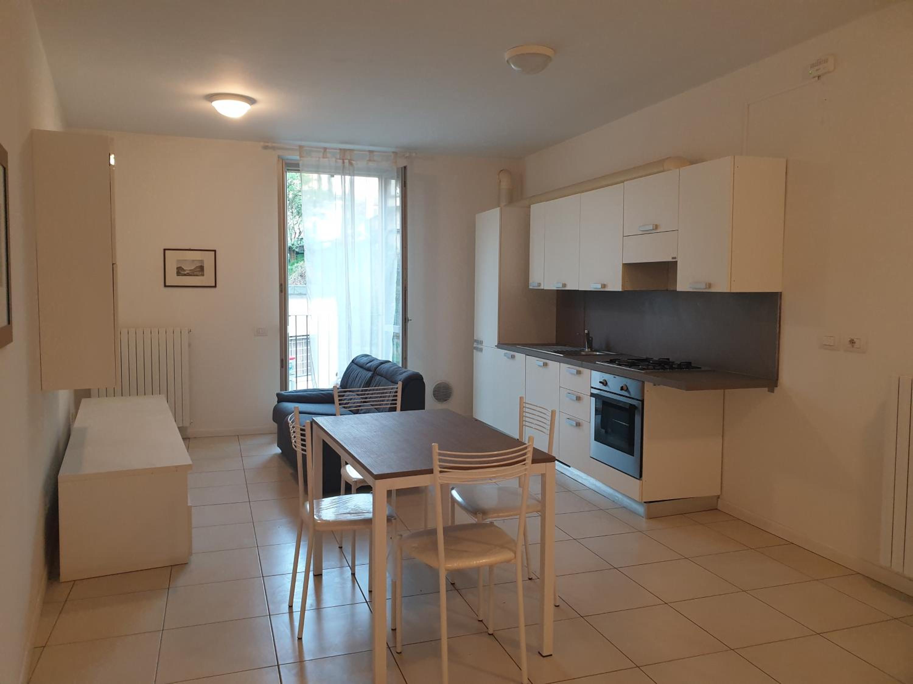 Apartment - Ground Floor - Photo 2